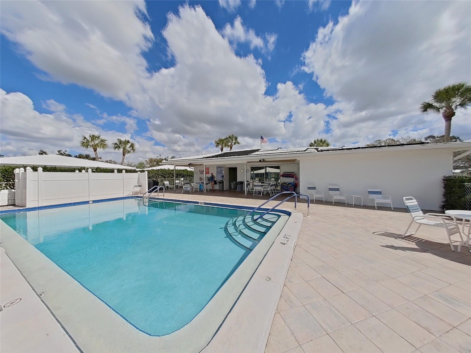 STRATHMORE VILLA SEC 04 - Residential