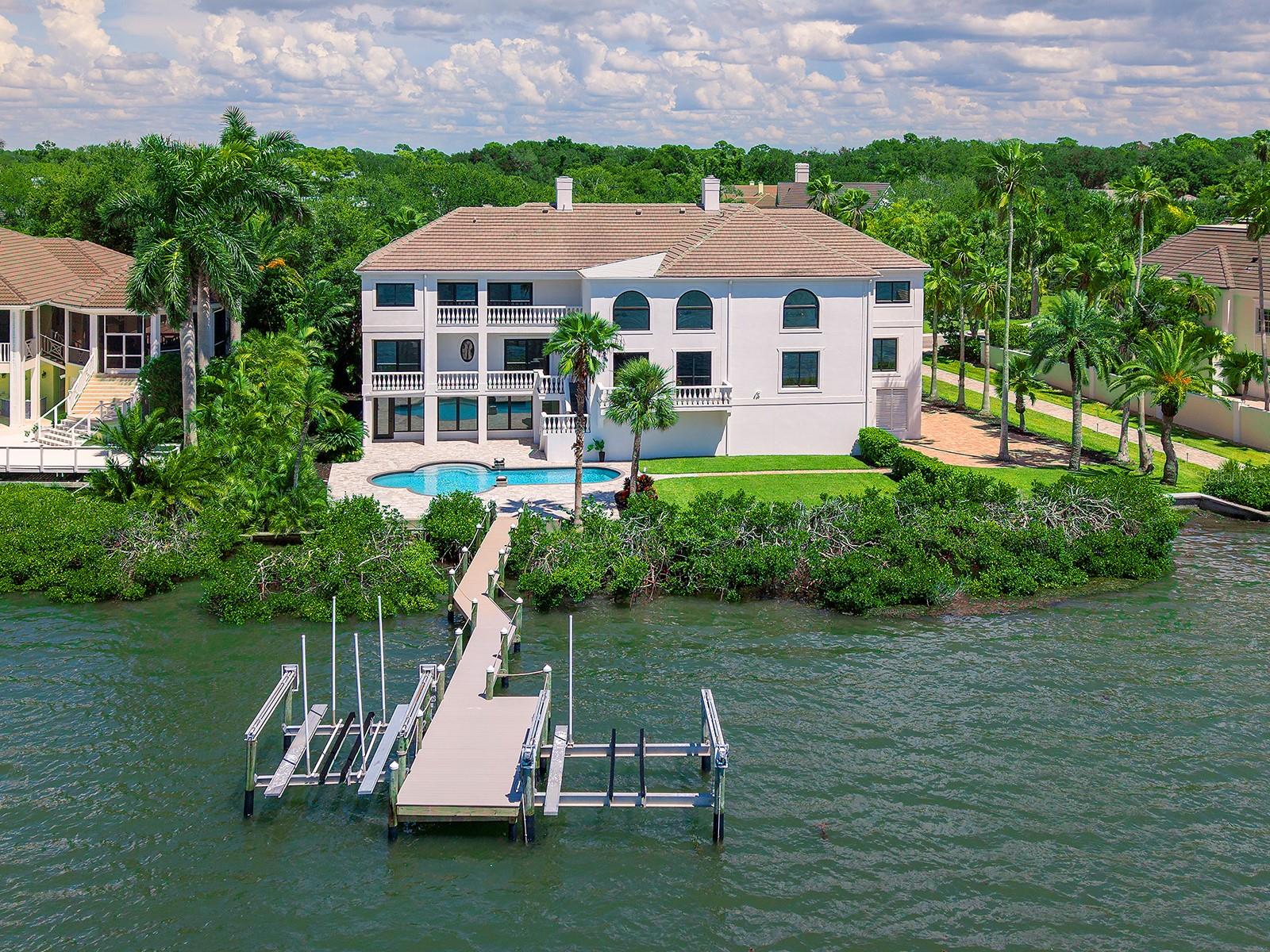 112 OSPREY POINT DRIVE
