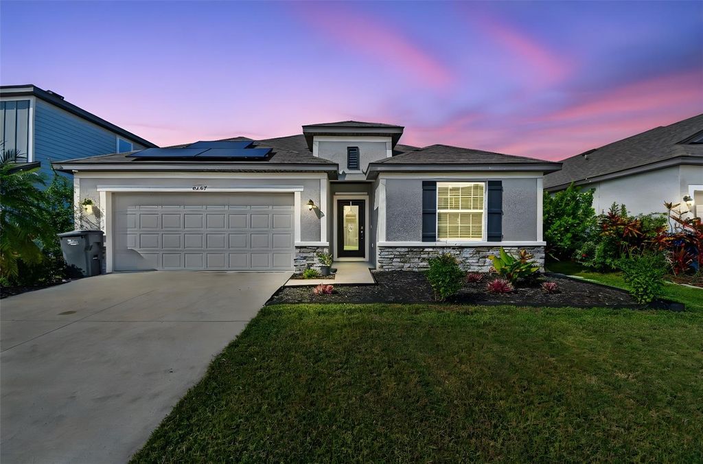 Photo of 8207 Abalone Loop, Parrish, FL 34219 (MLS # TB8432689)