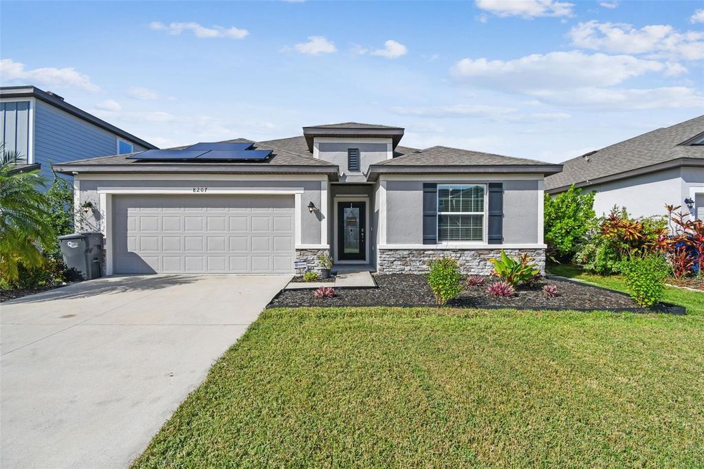 Photo of 8207 Abalone Loop, Parrish, FL 34219 (MLS # TB8432689)
