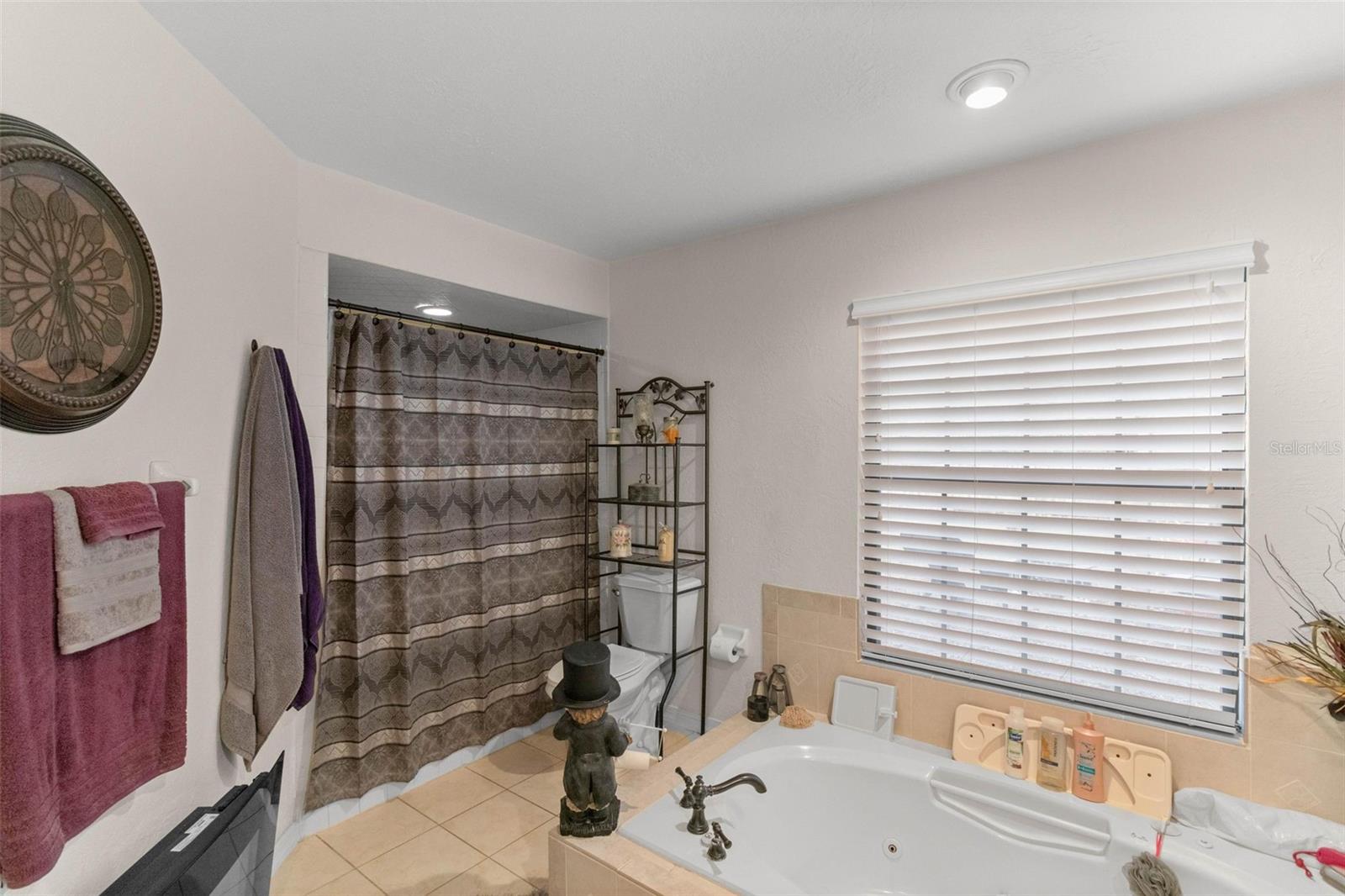 REGAL WOODS - Residential