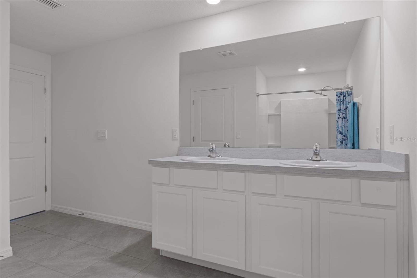 FAIRWAYS/TWISTED OAKS PH 2 - Residential