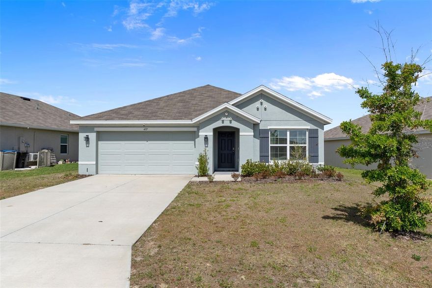 Why wait to build when you can have this 2023-built home in the Fairways at Twisted Oaks? This 3-bedroom, 2-bath, 2-car garage residence offers 1,694 square feet under air with a modern open layout designed for today’s lifestyle. The kitchen overlooks the main living area and includes a large pantry, while the interior laundry room adds everyday convenience. The split-bedroom floor plan provides privacy, with the primary suite featuring a walk-in closet, dual sinks, and a walk-in shower. Situated on a 0.16-acre homesite, this home offers low-maintenance living in a well-established golf course community.