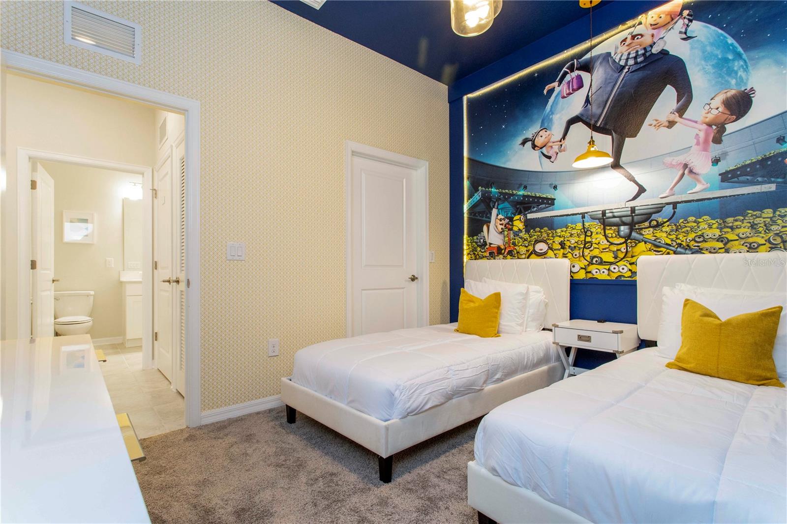 TERRACES/STOREY LAKE CONDO - Residential