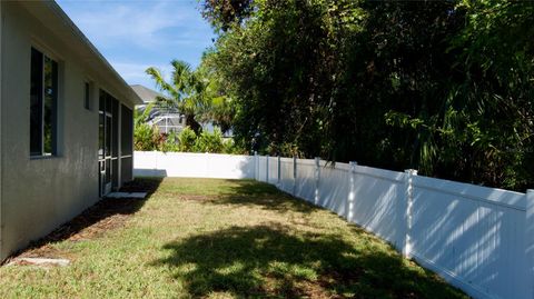 A home in PALMETTO