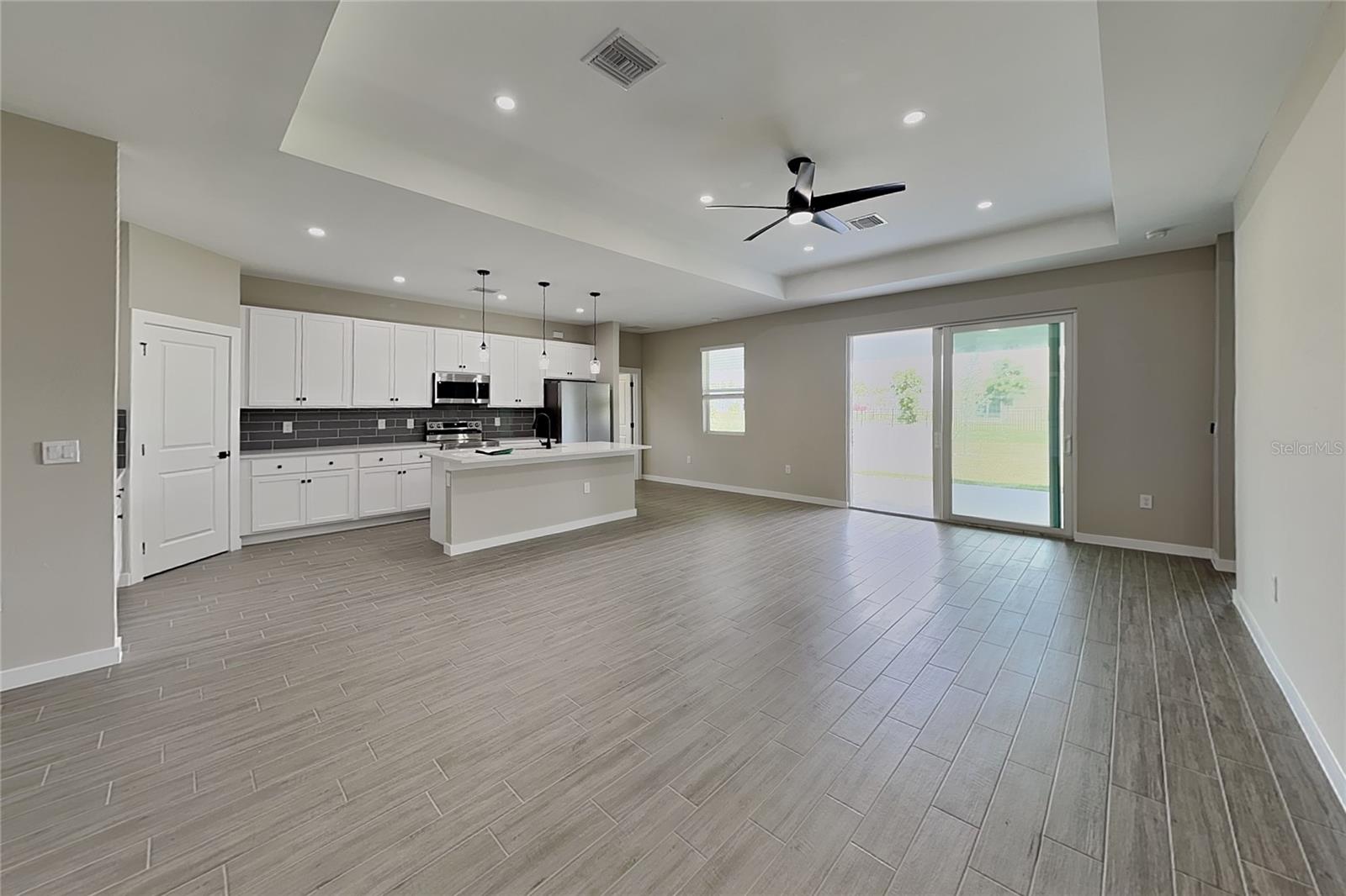2440 BRONCO LANE