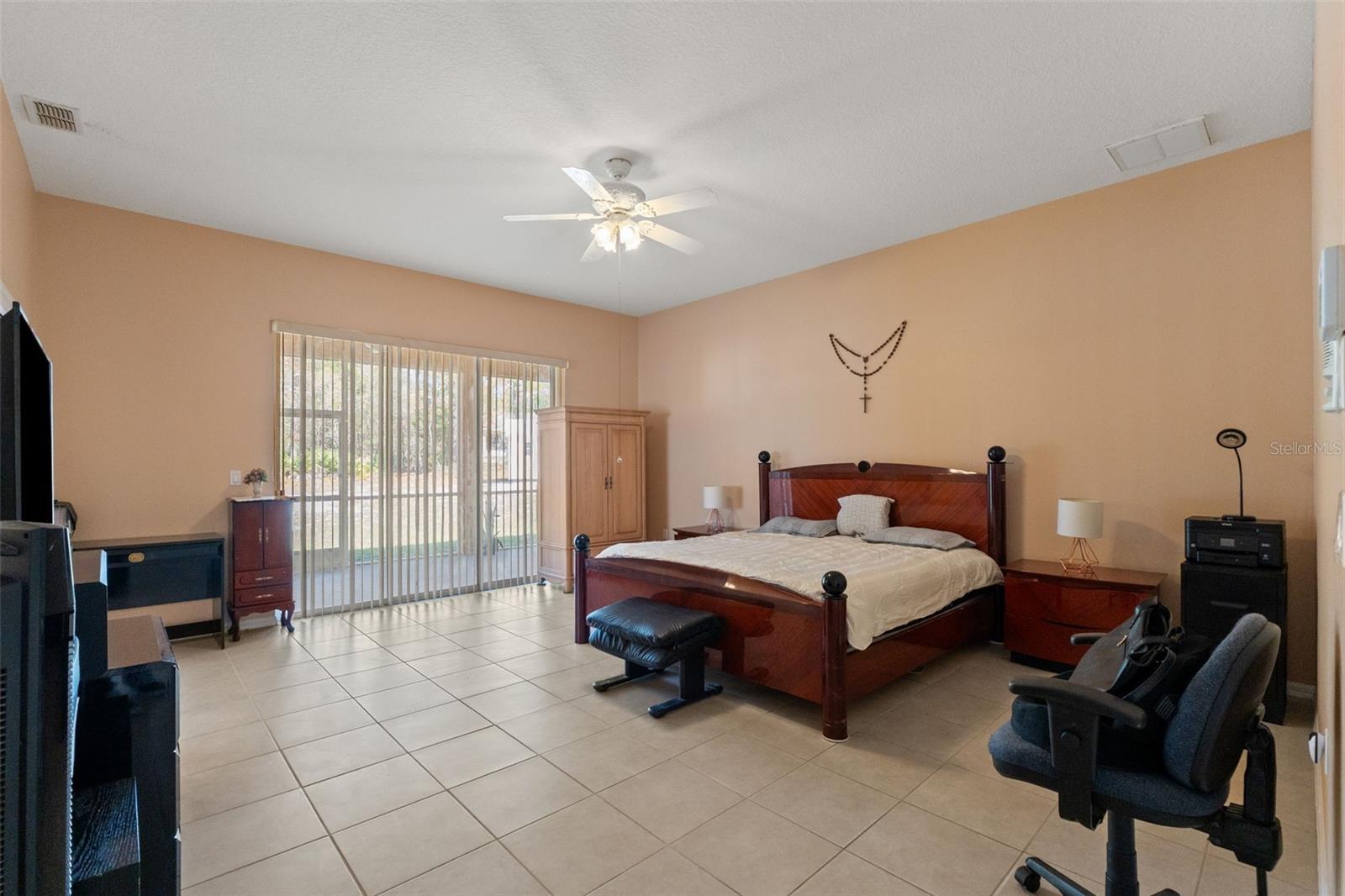 ROYAL HIGHLANDS - Residential