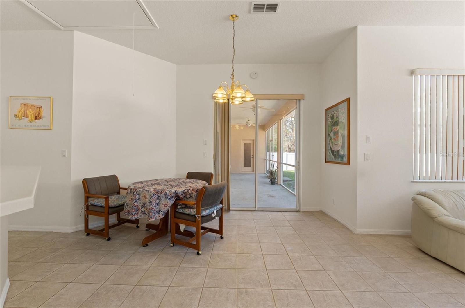 ROYAL HIGHLANDS - Residential