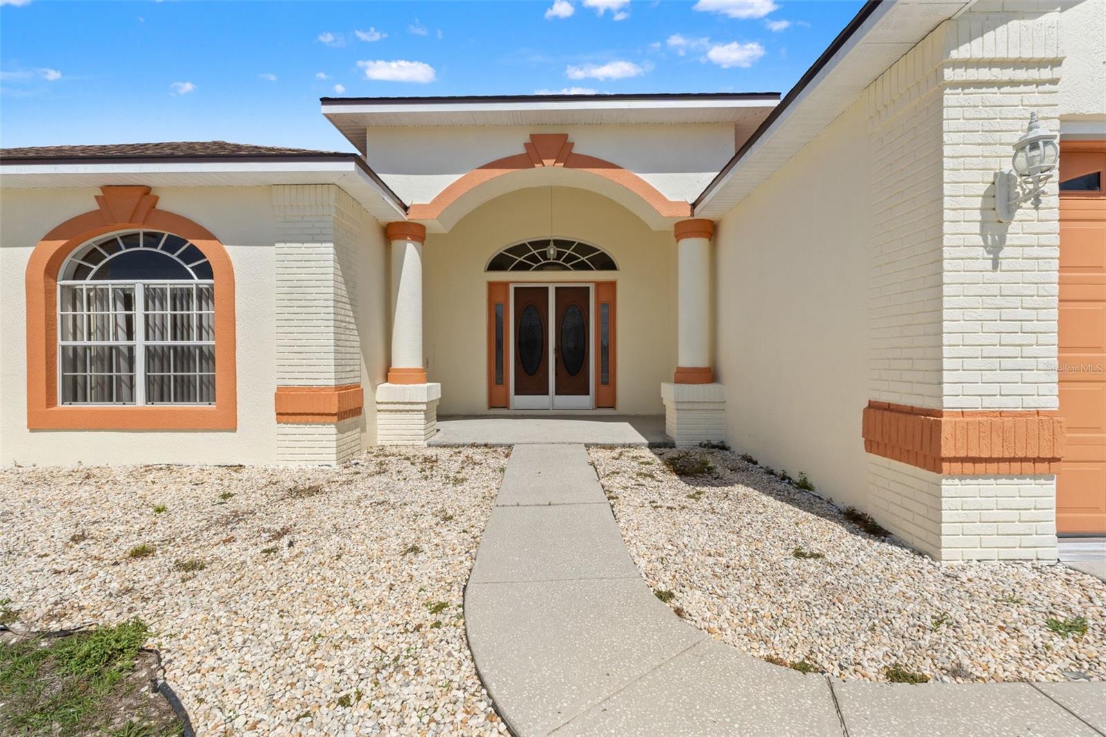 ROYAL HIGHLANDS - Residential