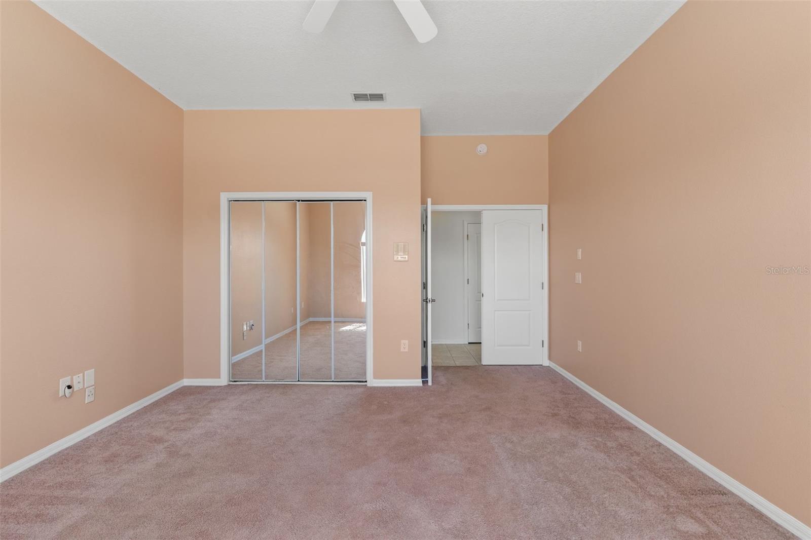 ROYAL HIGHLANDS - Residential