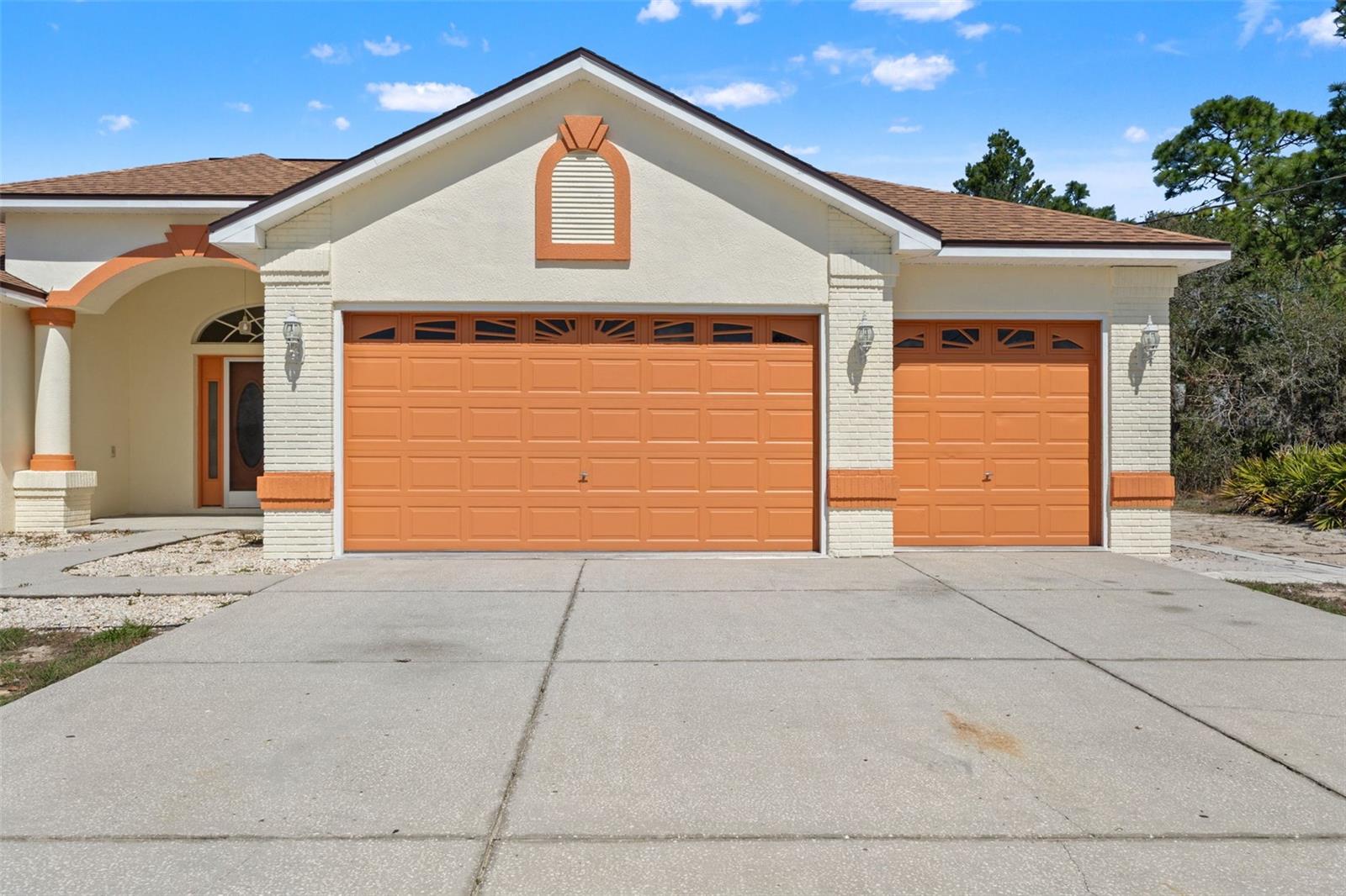 ROYAL HIGHLANDS - Residential