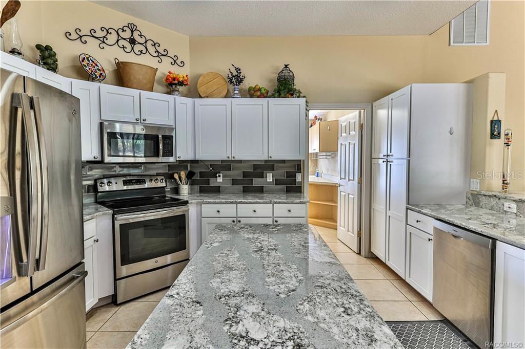 PINE RIDGE UNIT 03 - Residential