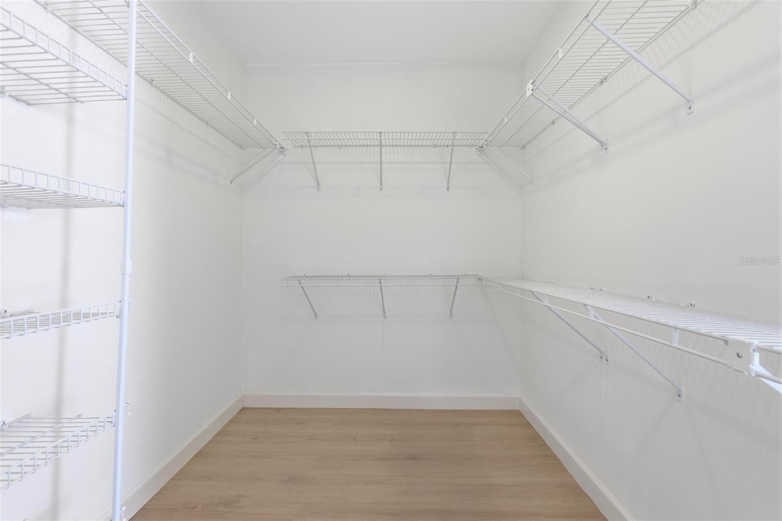 DELTONA LAKES UNIT 08 - Residential