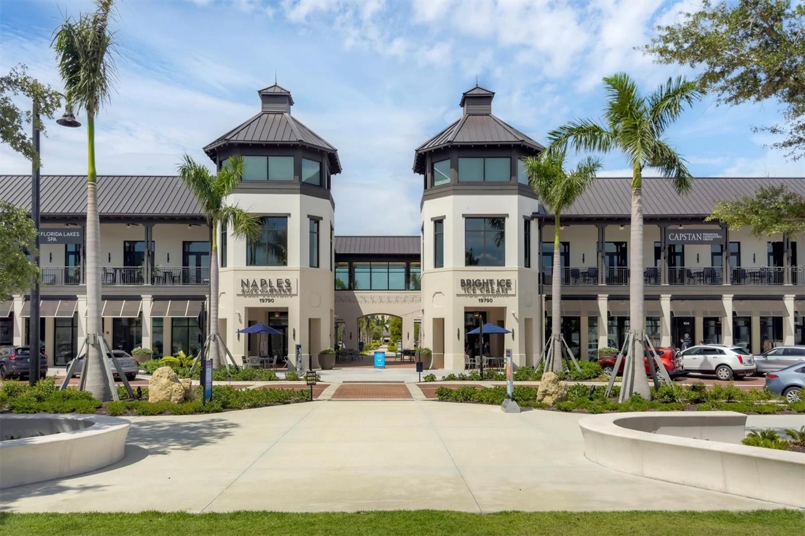 WELLEN PARK GOLF AND COUNTRY CLUB - Residential