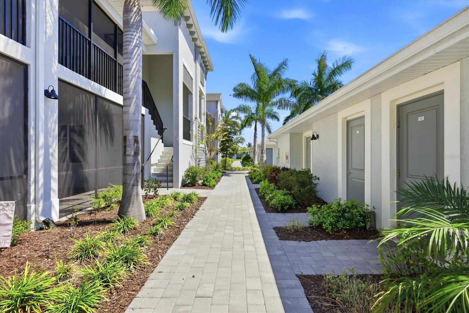 WELLEN PARK GOLF AND COUNTRY CLUB - Residential