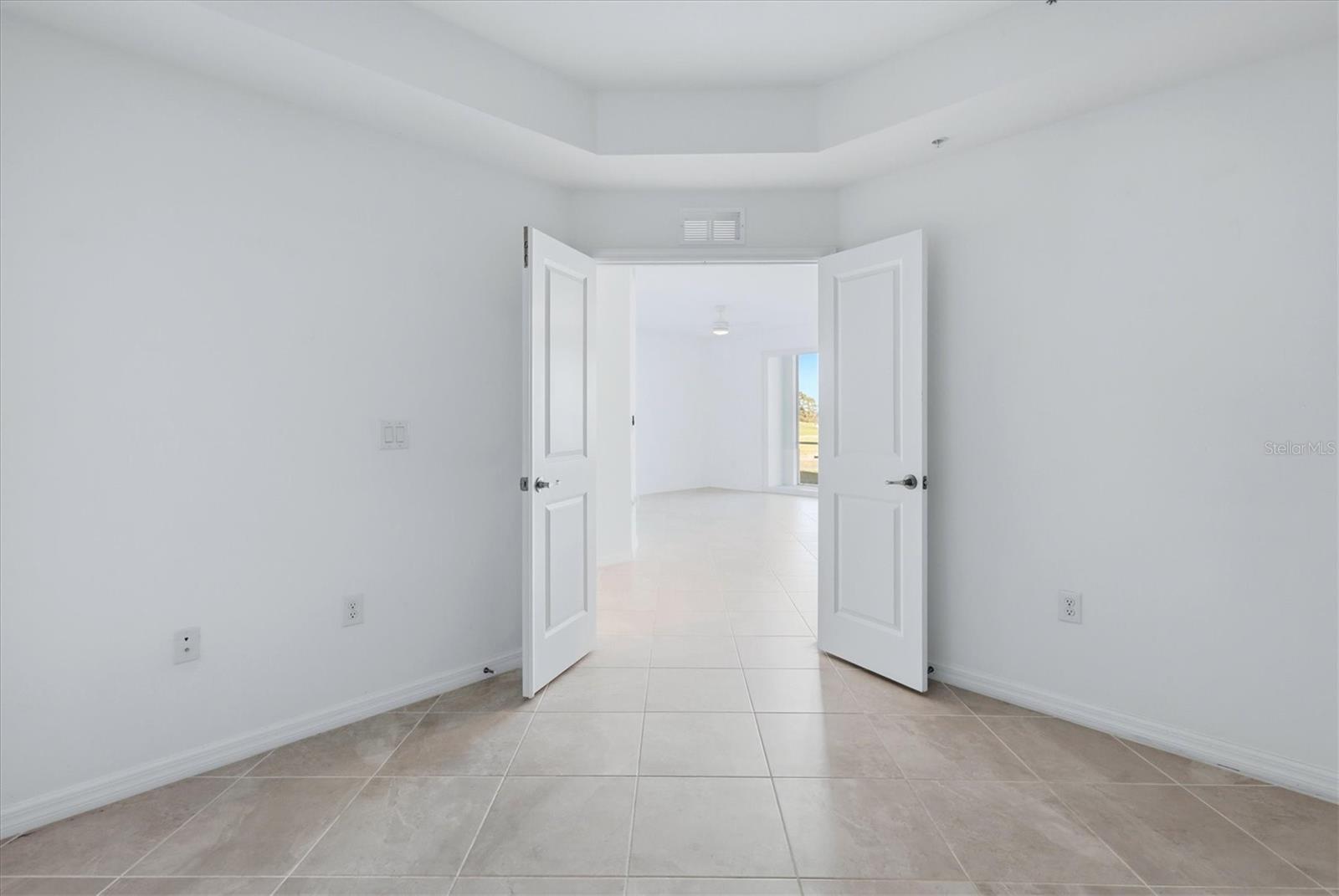 WELLEN PARK GOLF AND COUNTRY CLUB - Residential