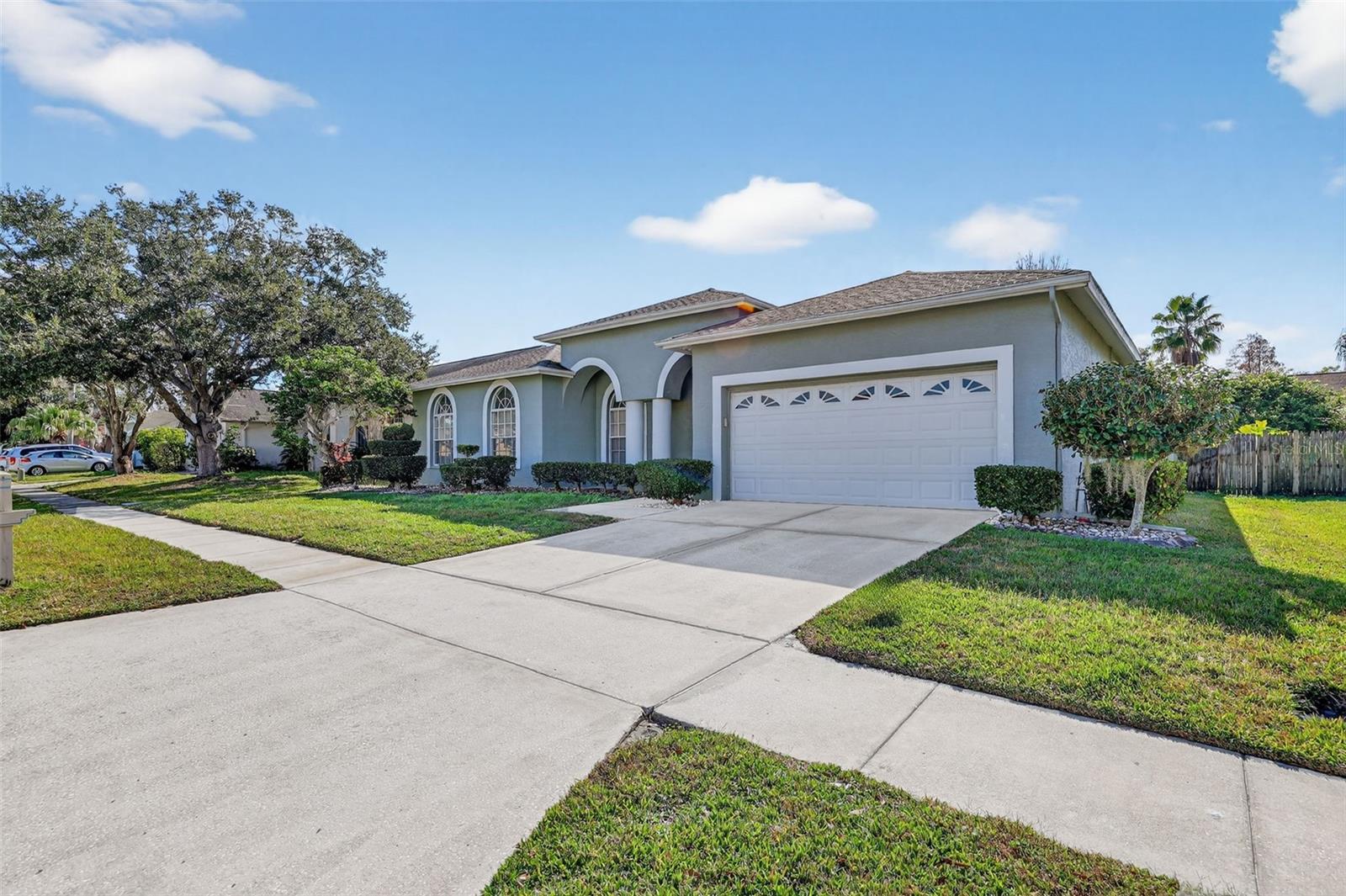 ARBOR RIDGE - Residential