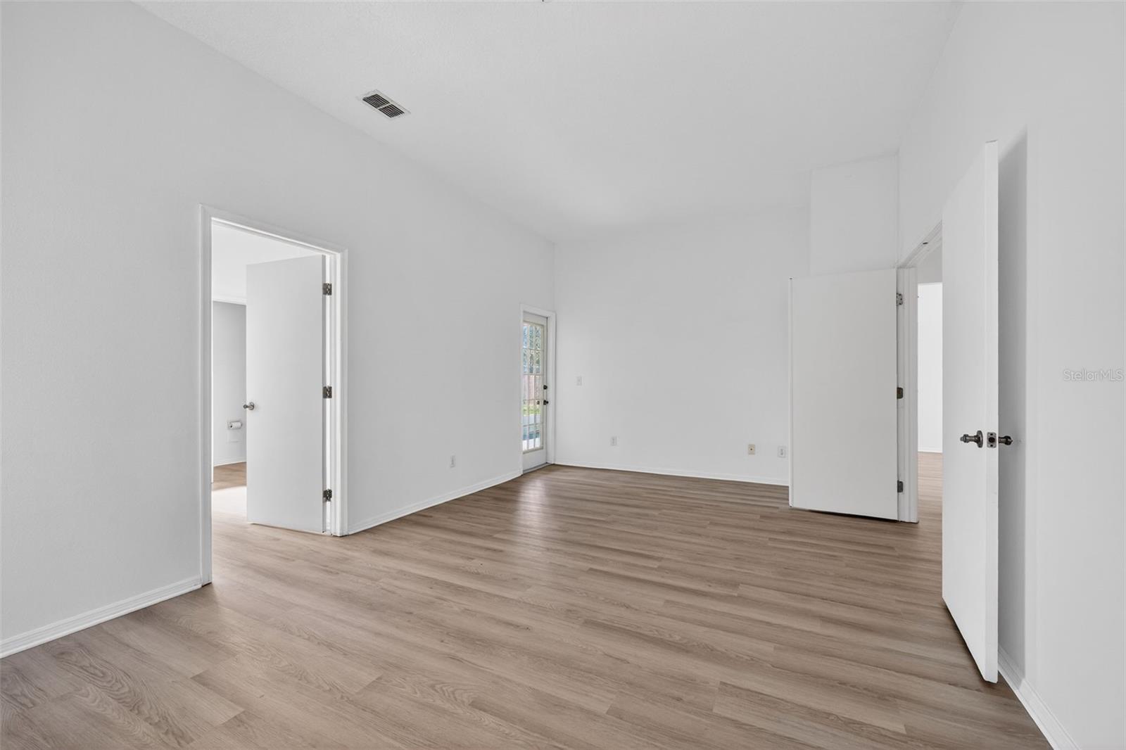 ARBOR RIDGE - Residential