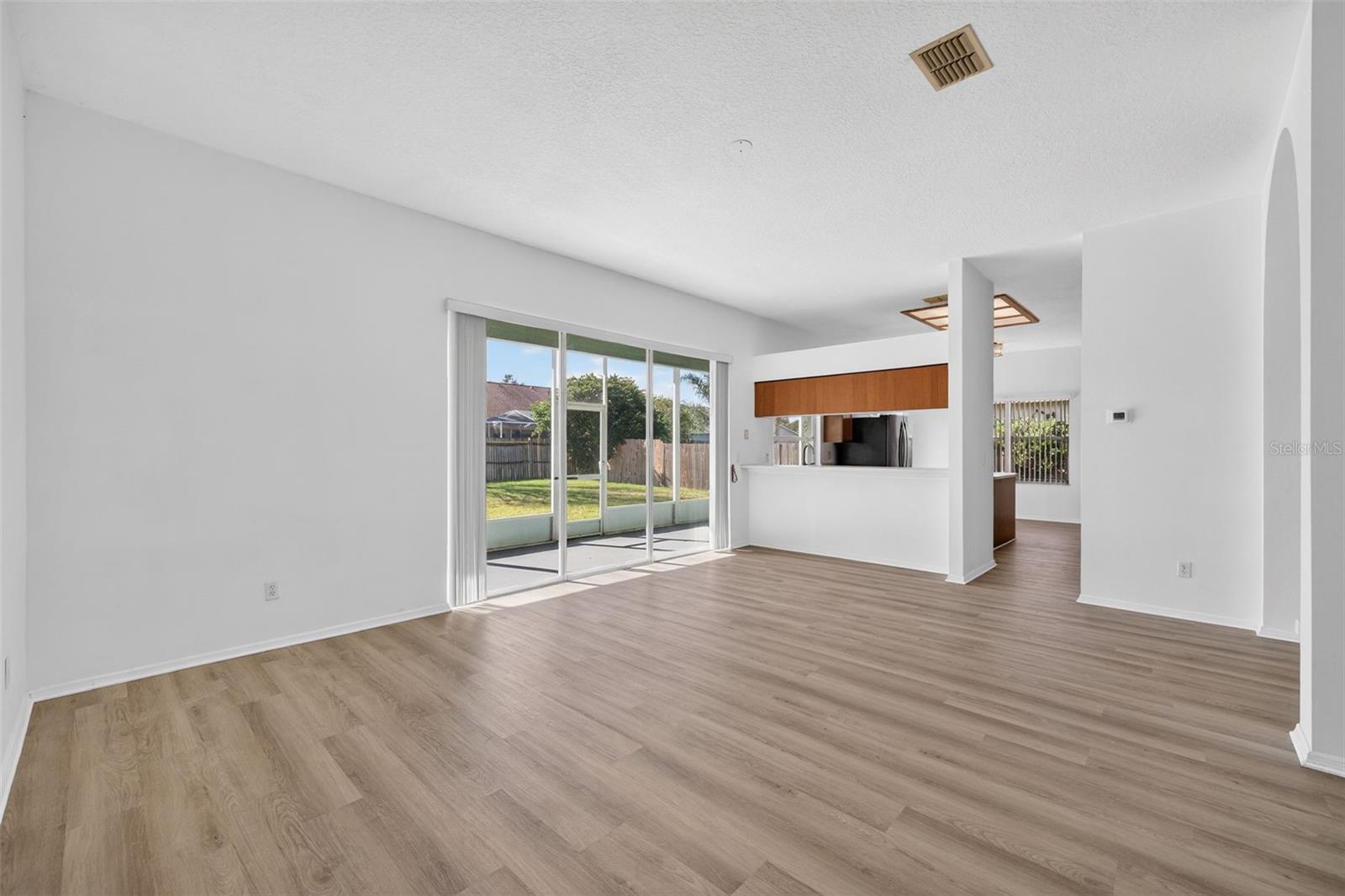 ARBOR RIDGE - Residential