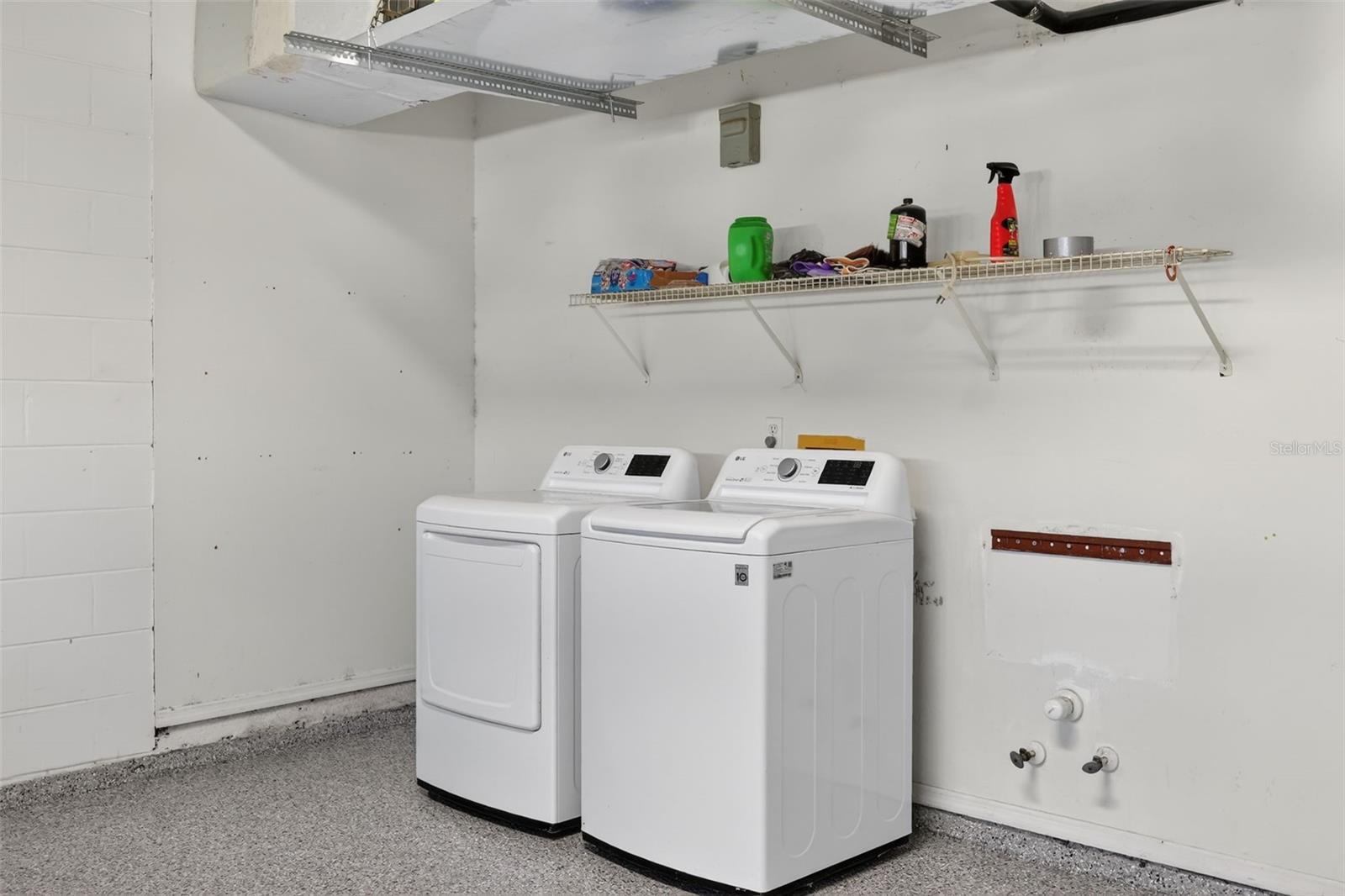 ARBOR RIDGE - Residential