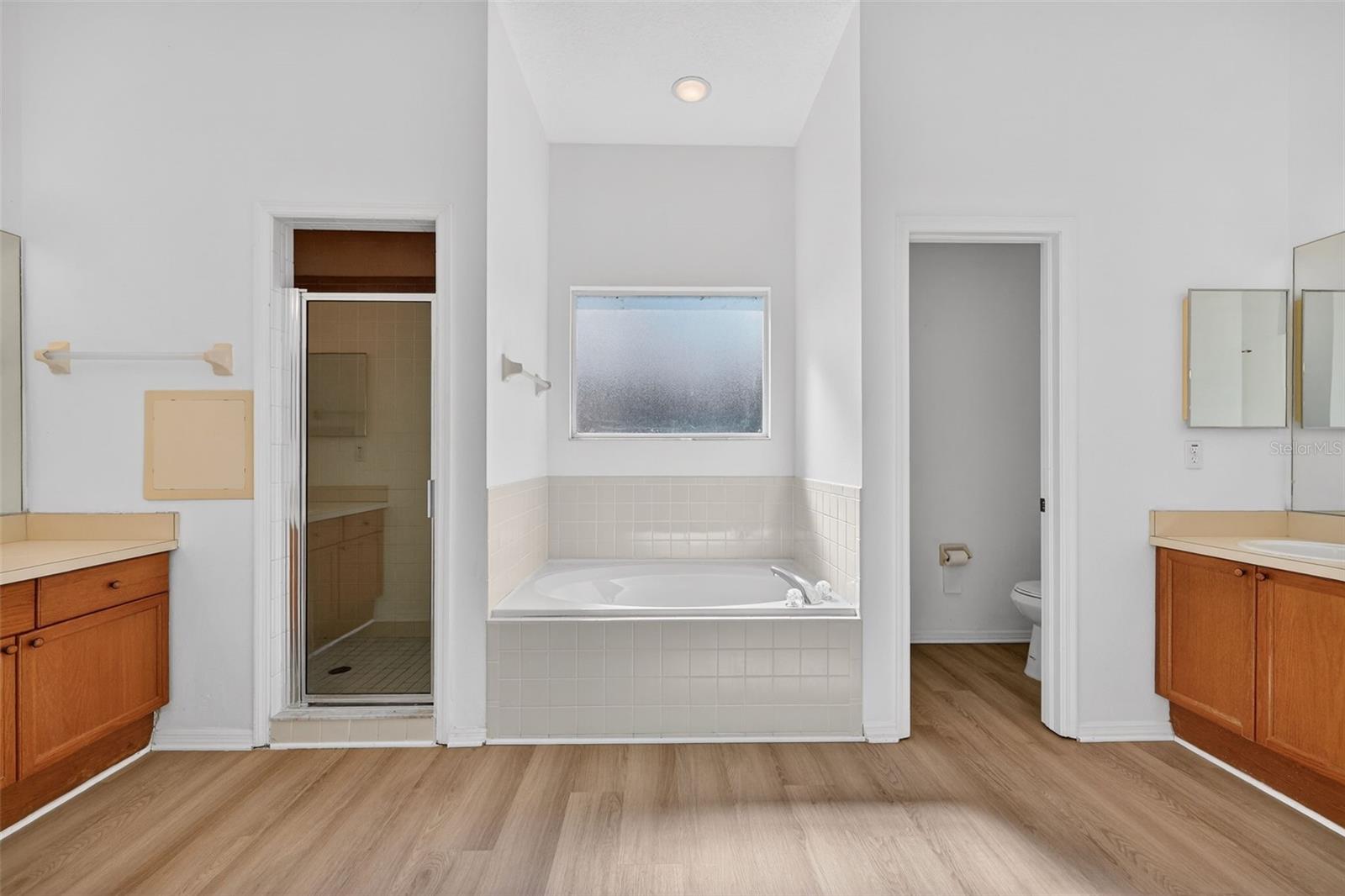 ARBOR RIDGE - Residential