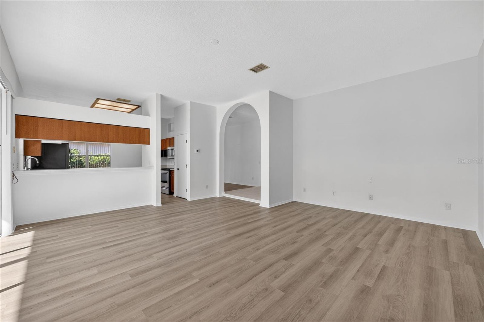 ARBOR RIDGE - Residential