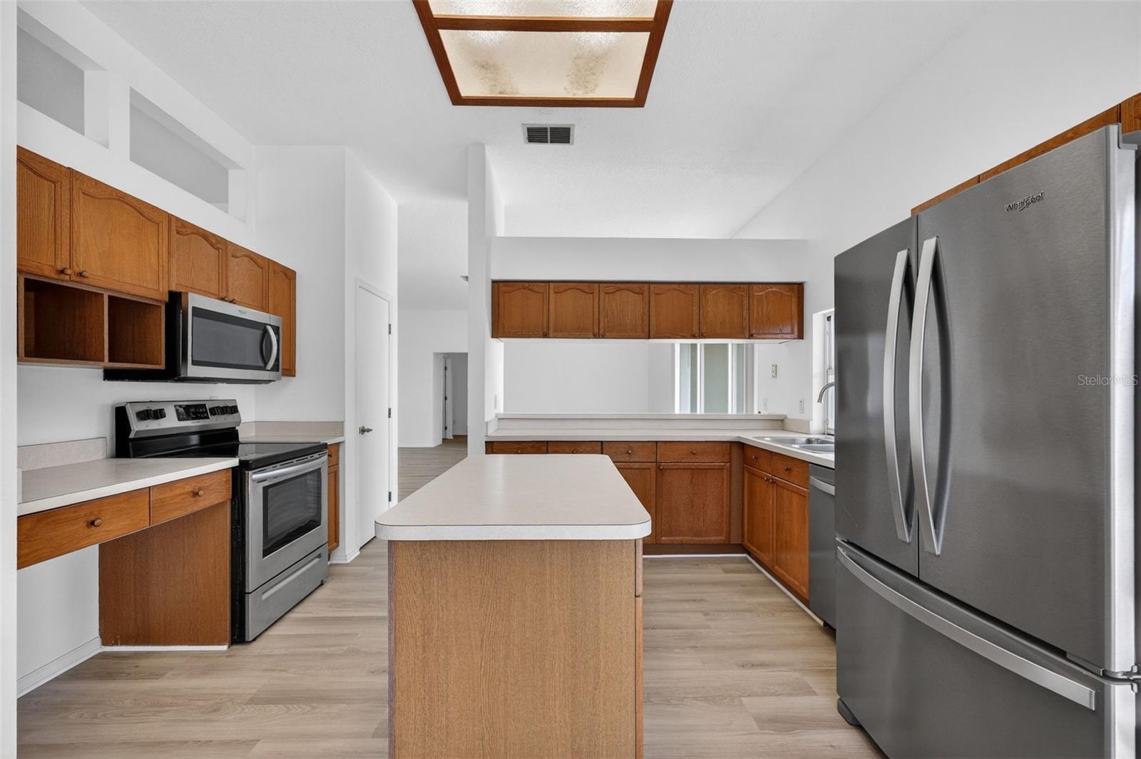 ARBOR RIDGE - Residential