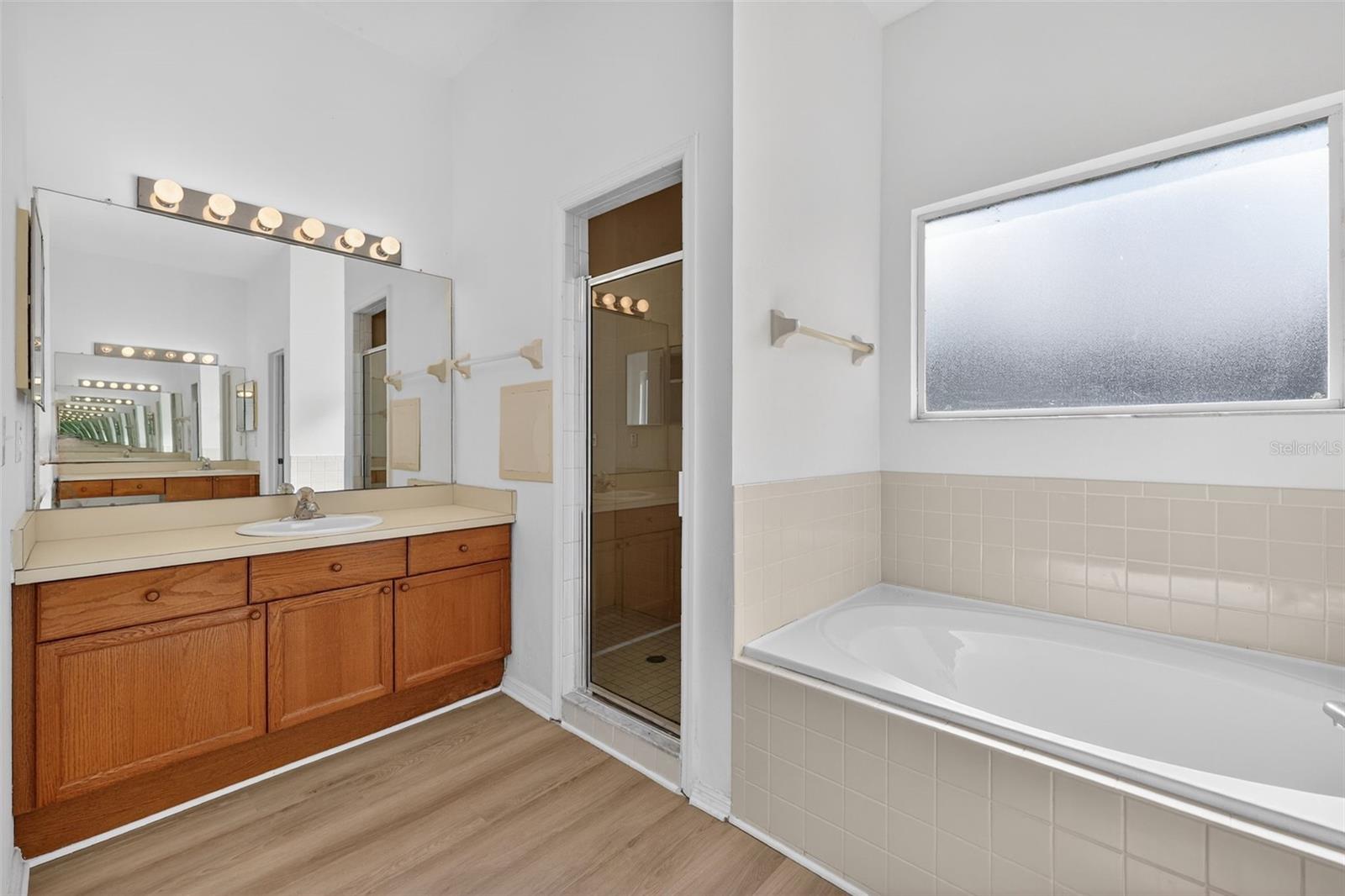 ARBOR RIDGE - Residential