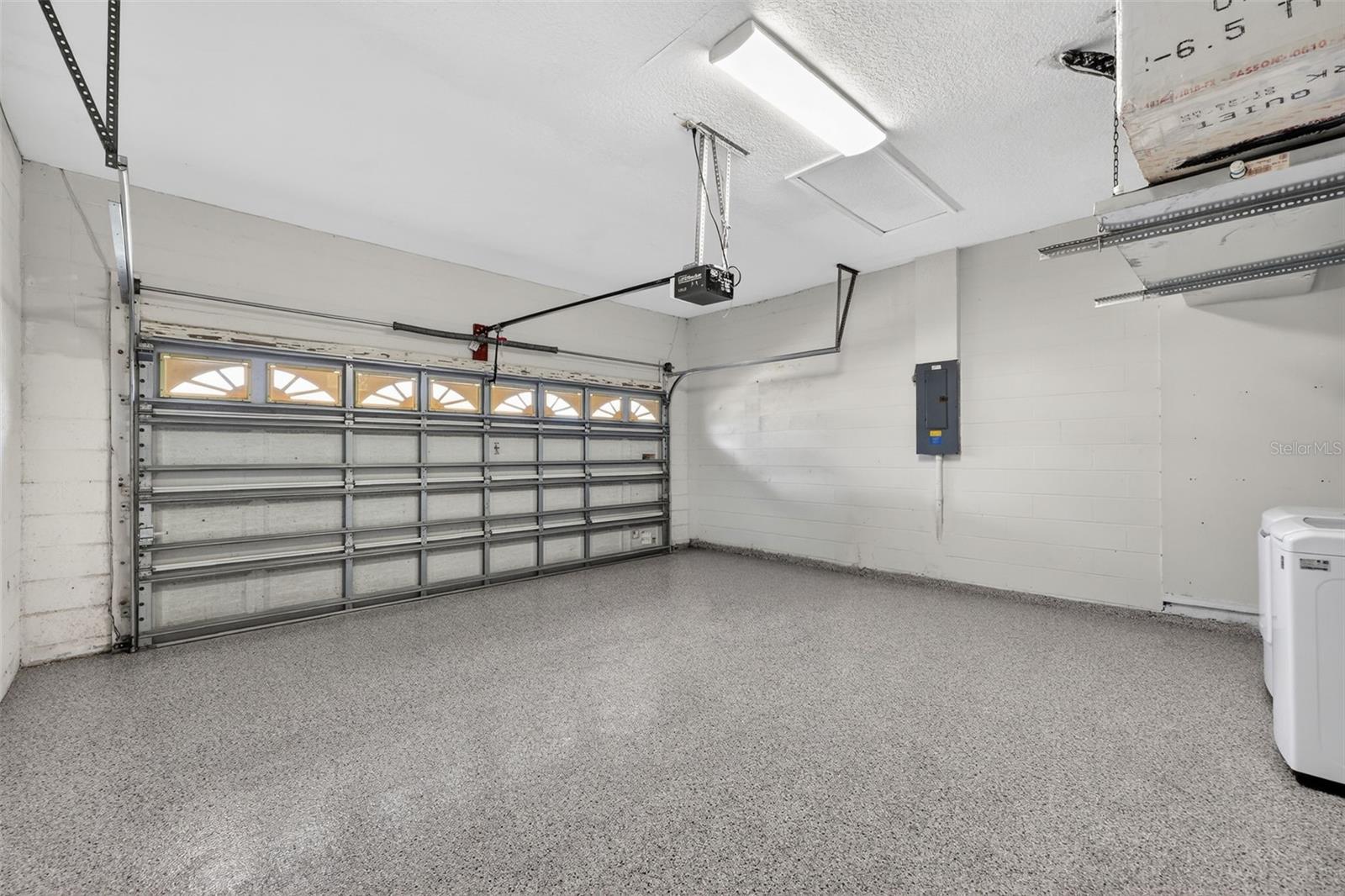 ARBOR RIDGE - Residential