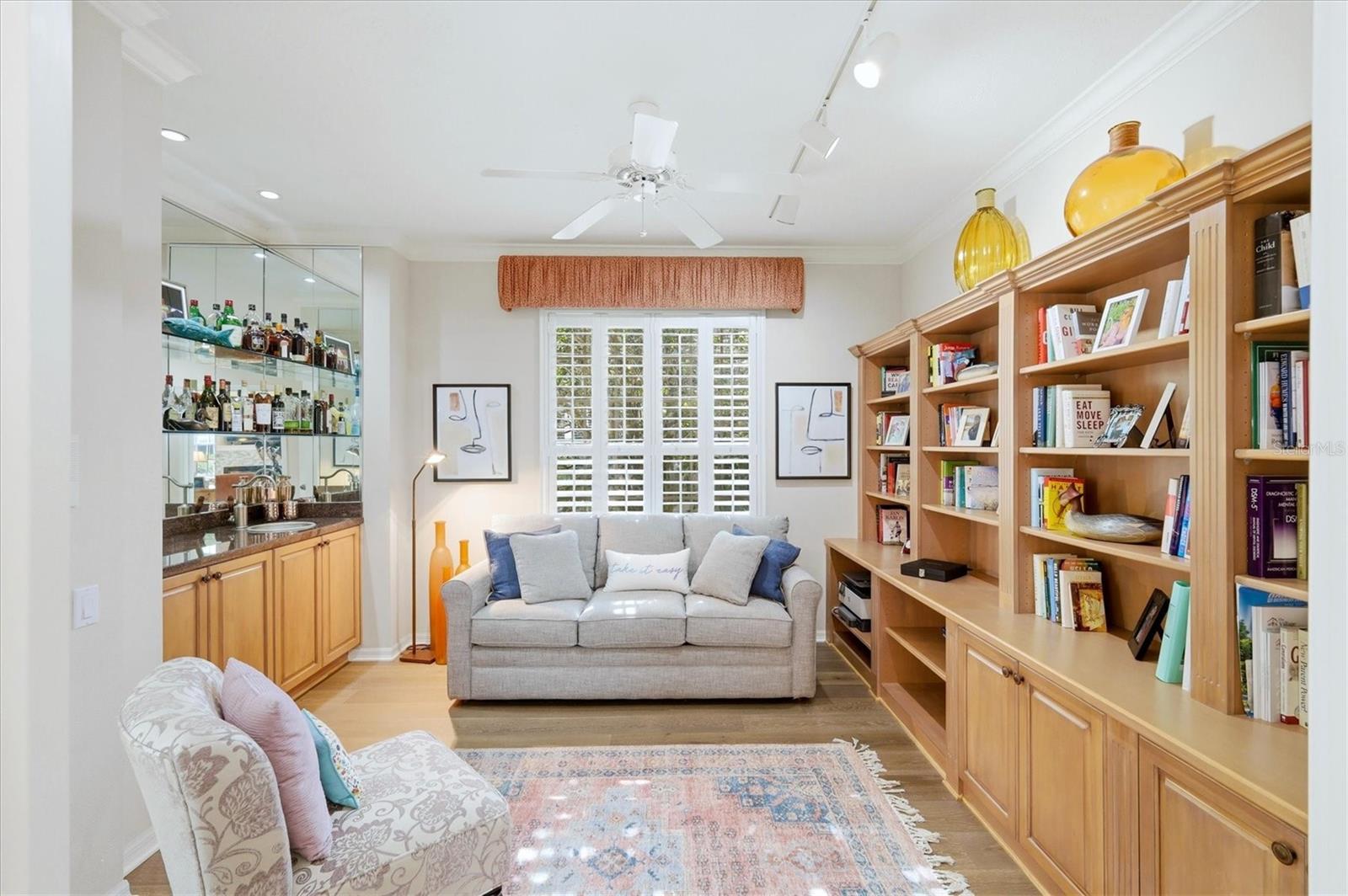 UNIVERSITY PARK COUNTRY CLUB - Residential