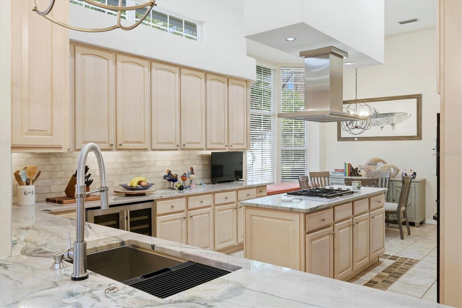 UNIVERSITY PARK COUNTRY CLUB - Residential