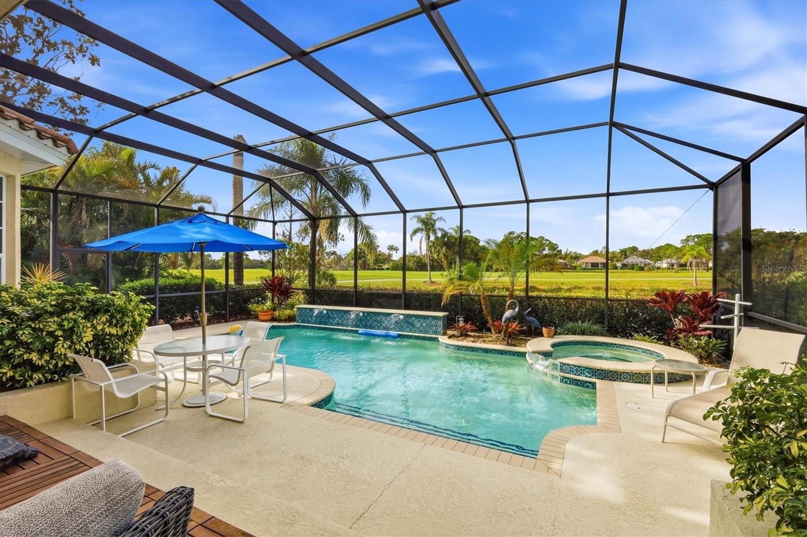 UNIVERSITY PARK COUNTRY CLUB - Residential