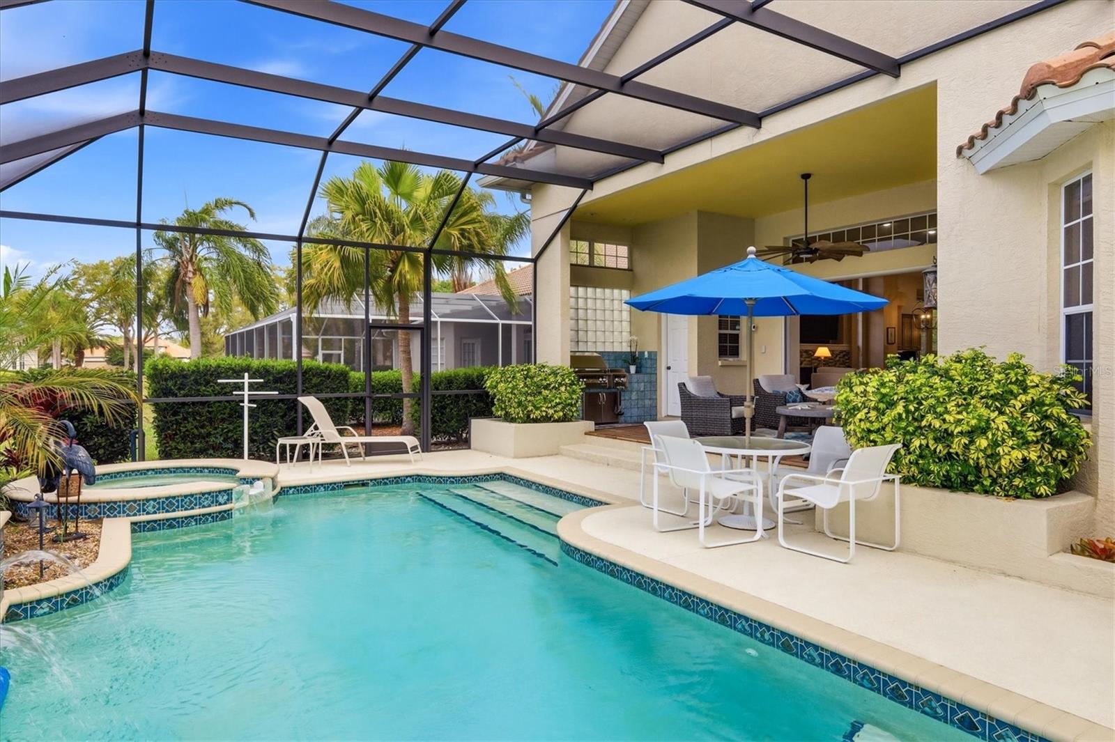 UNIVERSITY PARK COUNTRY CLUB - Residential