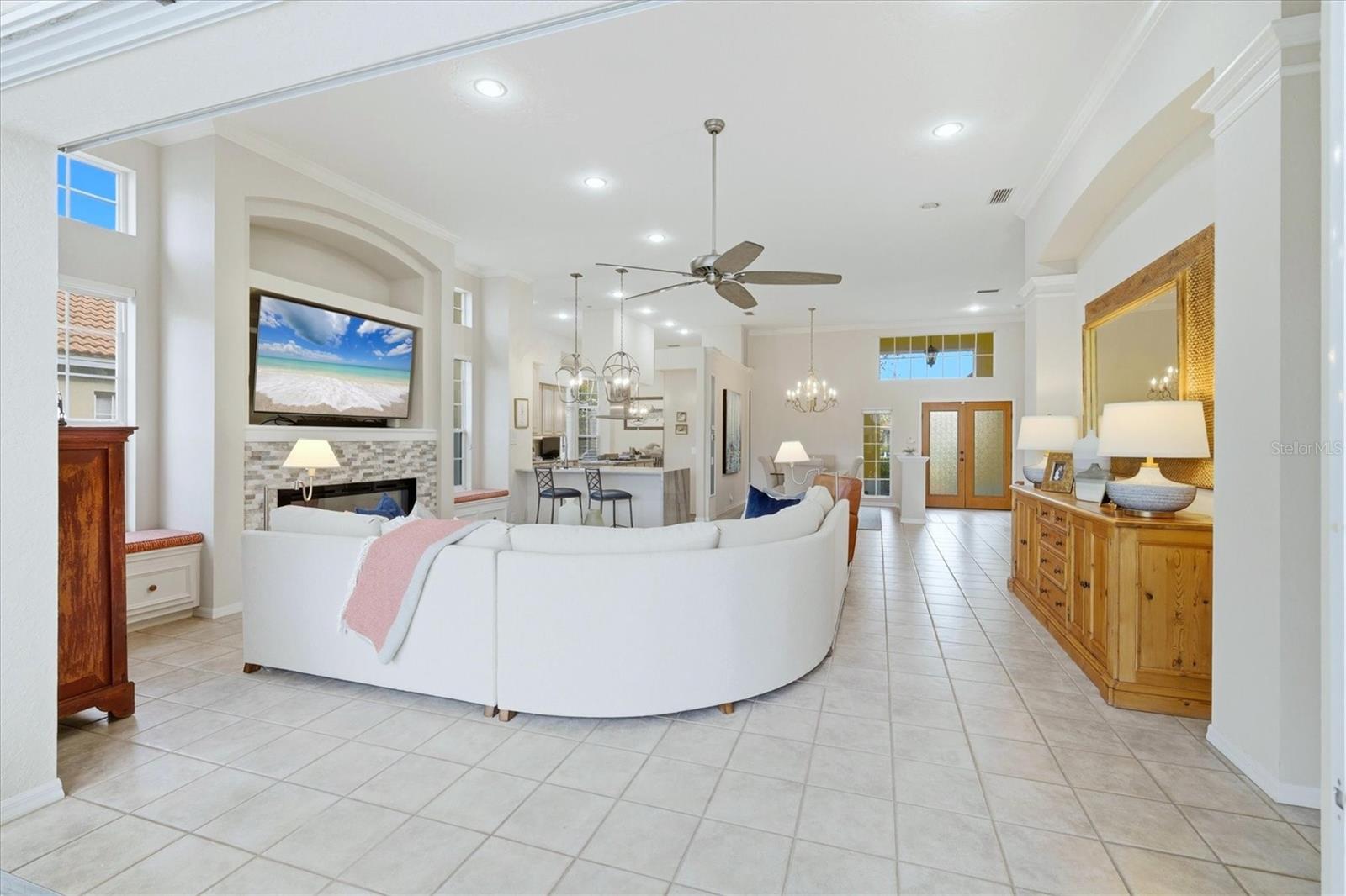 UNIVERSITY PARK COUNTRY CLUB - Residential