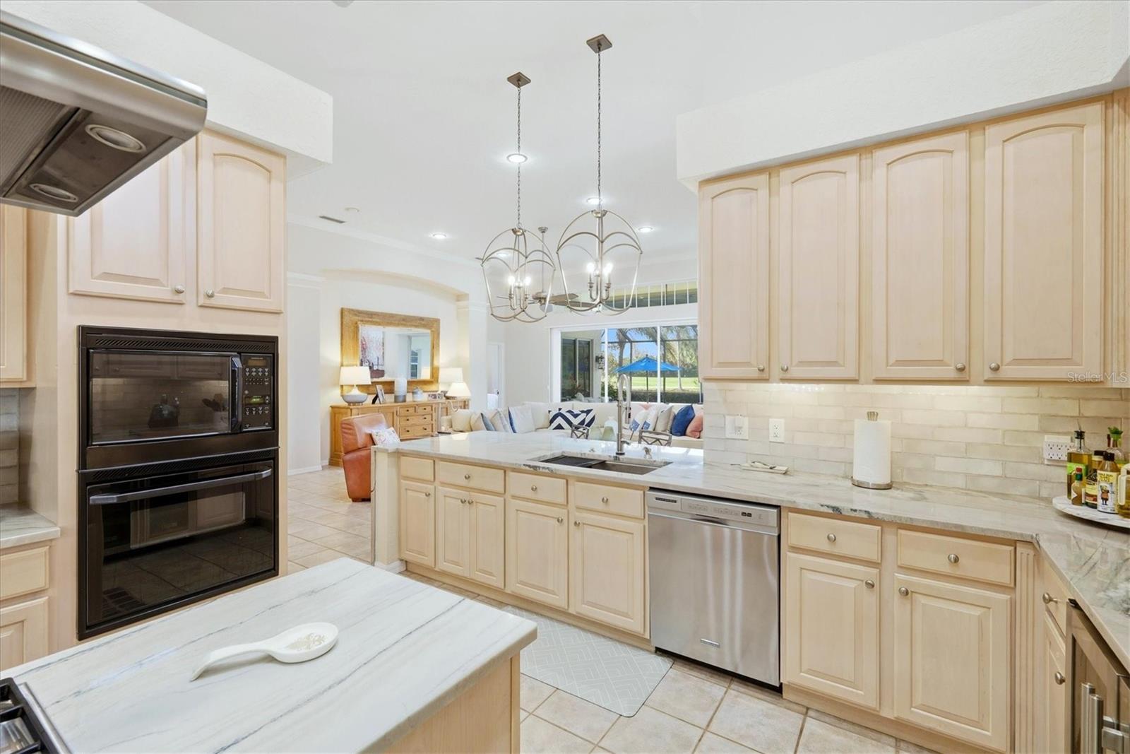 UNIVERSITY PARK COUNTRY CLUB - Residential