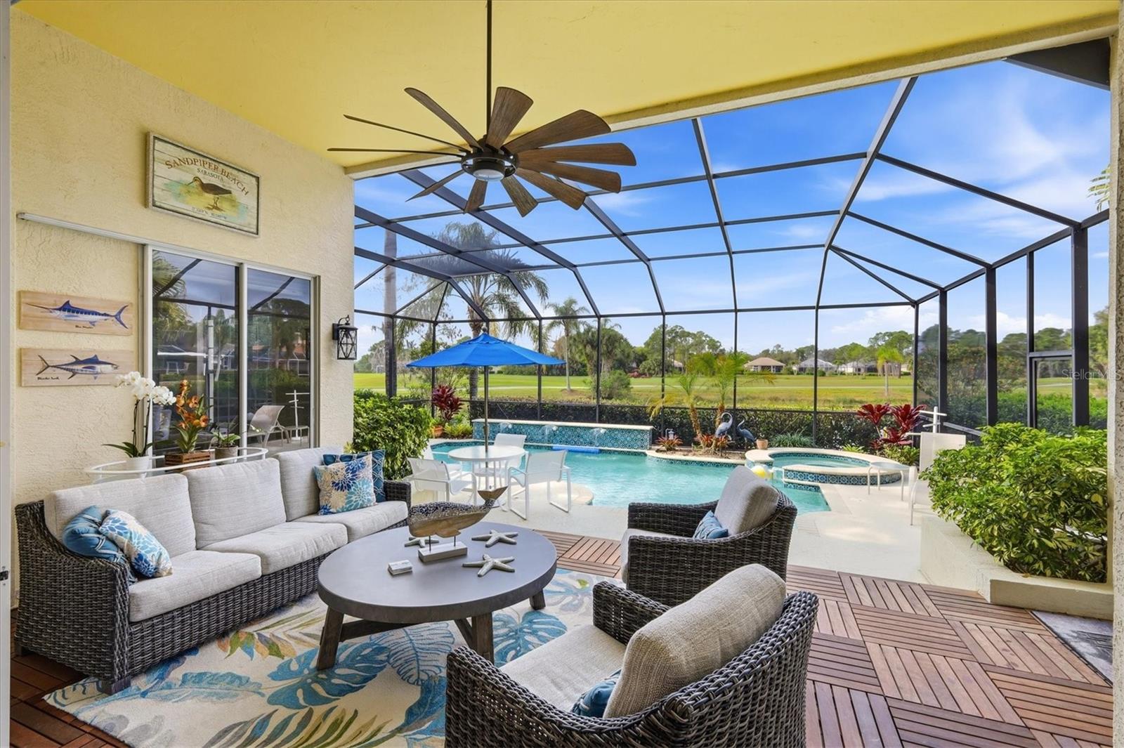 UNIVERSITY PARK COUNTRY CLUB - Residential