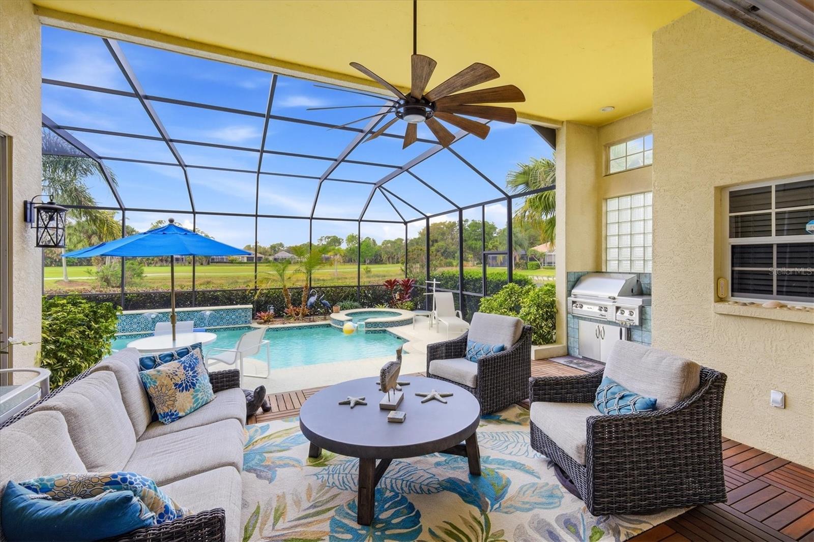 UNIVERSITY PARK COUNTRY CLUB - Residential