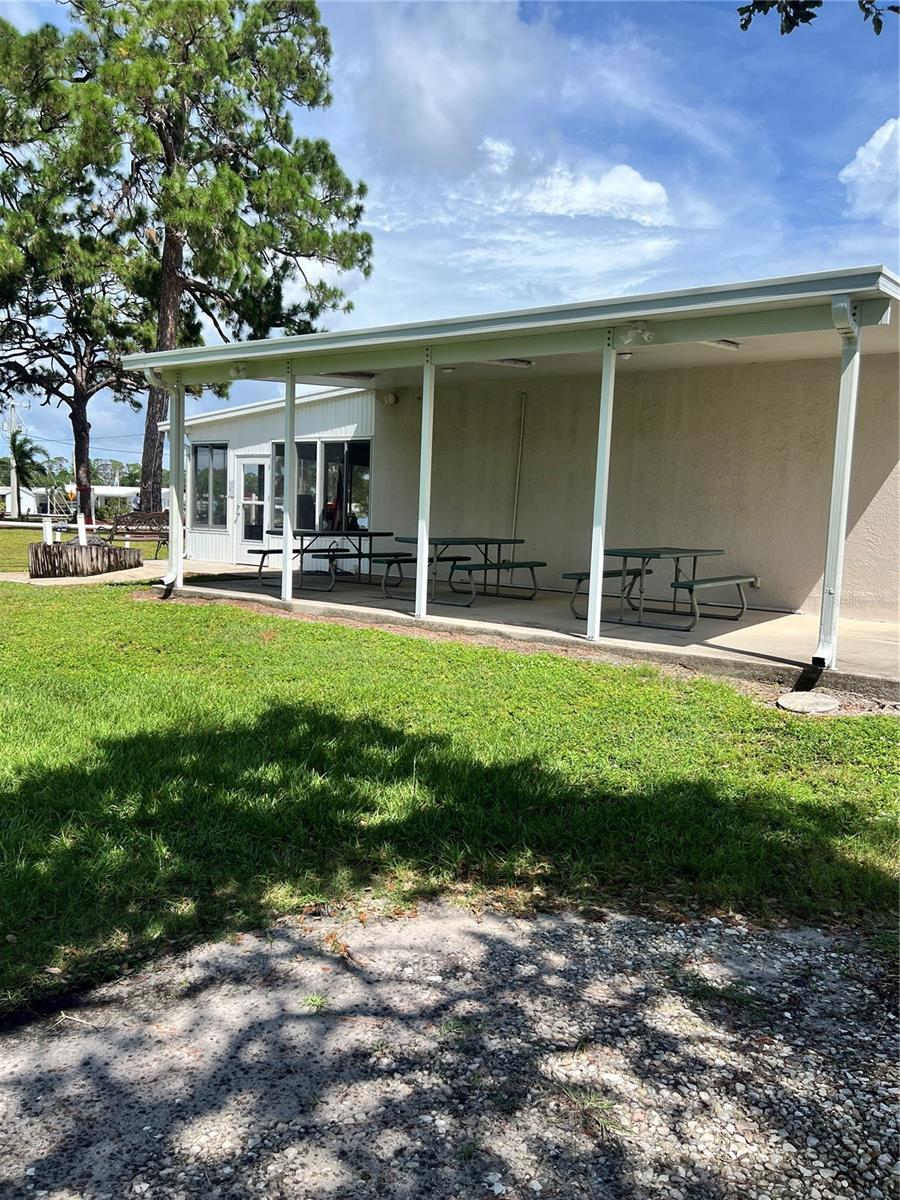 TRI-PAR ESTATES - Residential