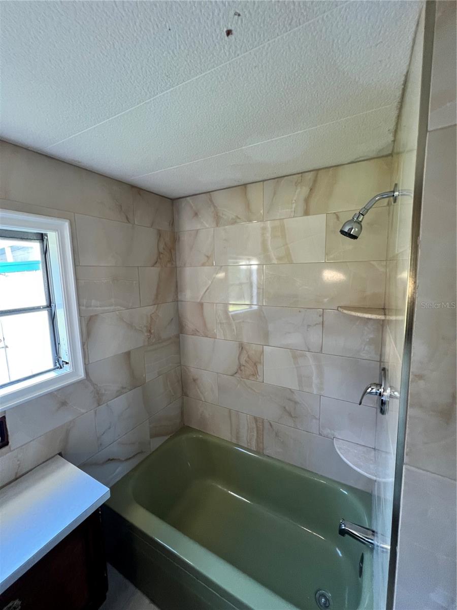 TRI-PAR ESTATES - Residential