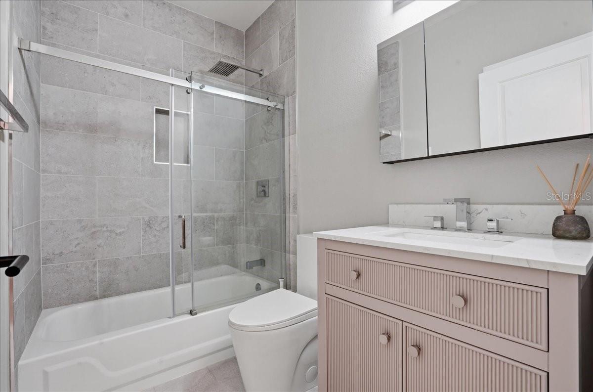 ISLAND WALK A CONDO - Residential