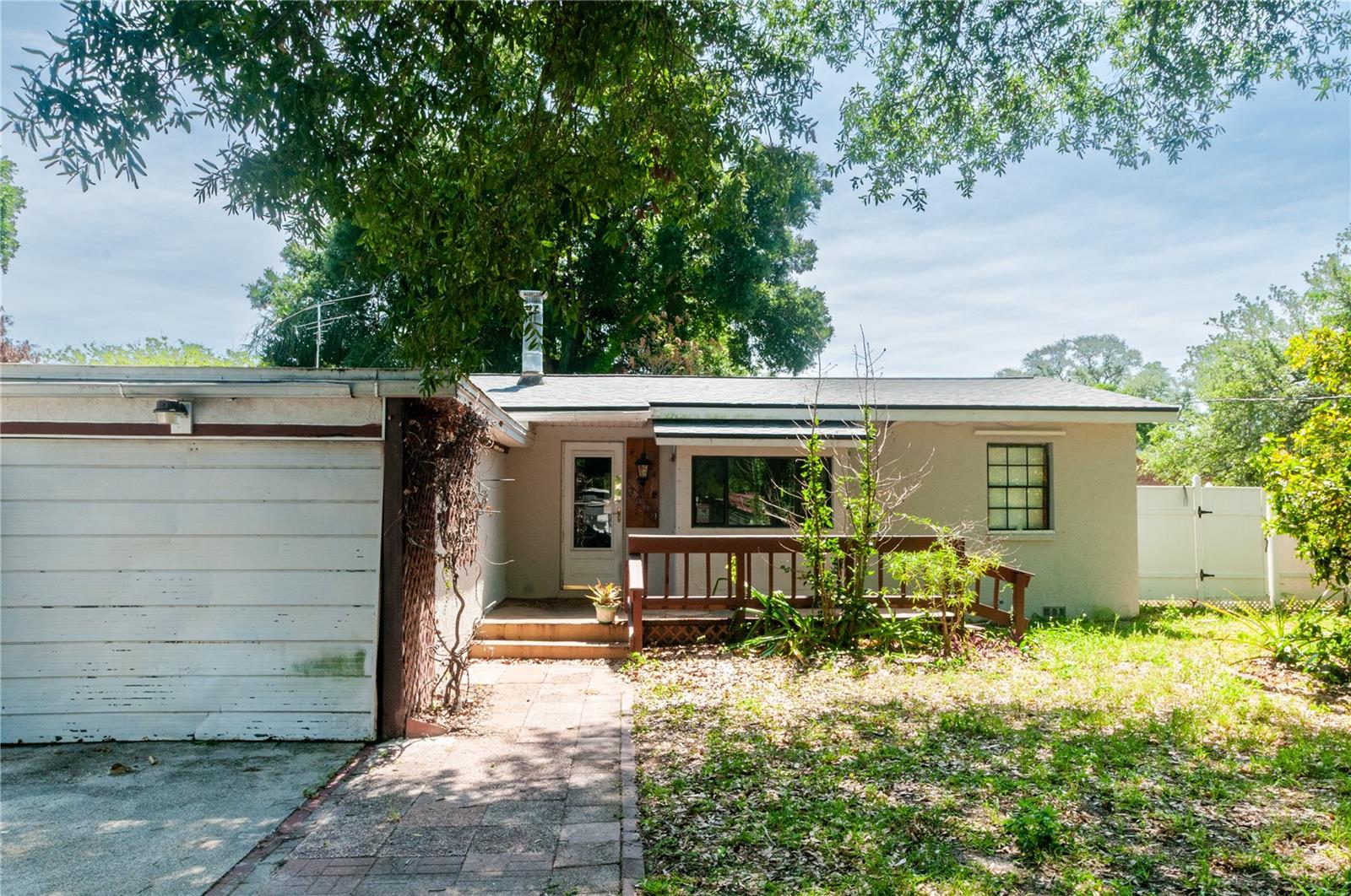 TAMPA OVERLOOK - Residential