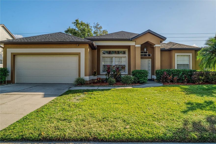 Welcome to this beautiful immaculate home in a desirable gated community, this 3 bedroom 2 bath home has many upgrades and feature an open concept living and separate dining room , this Amberleigh neighborhood is conveniently located to top rated schools ,shopping and dinning on W colonial, Enjoy outdoor activities at Lake Apopka and historic Winter Garden , call today for a showing !!!!