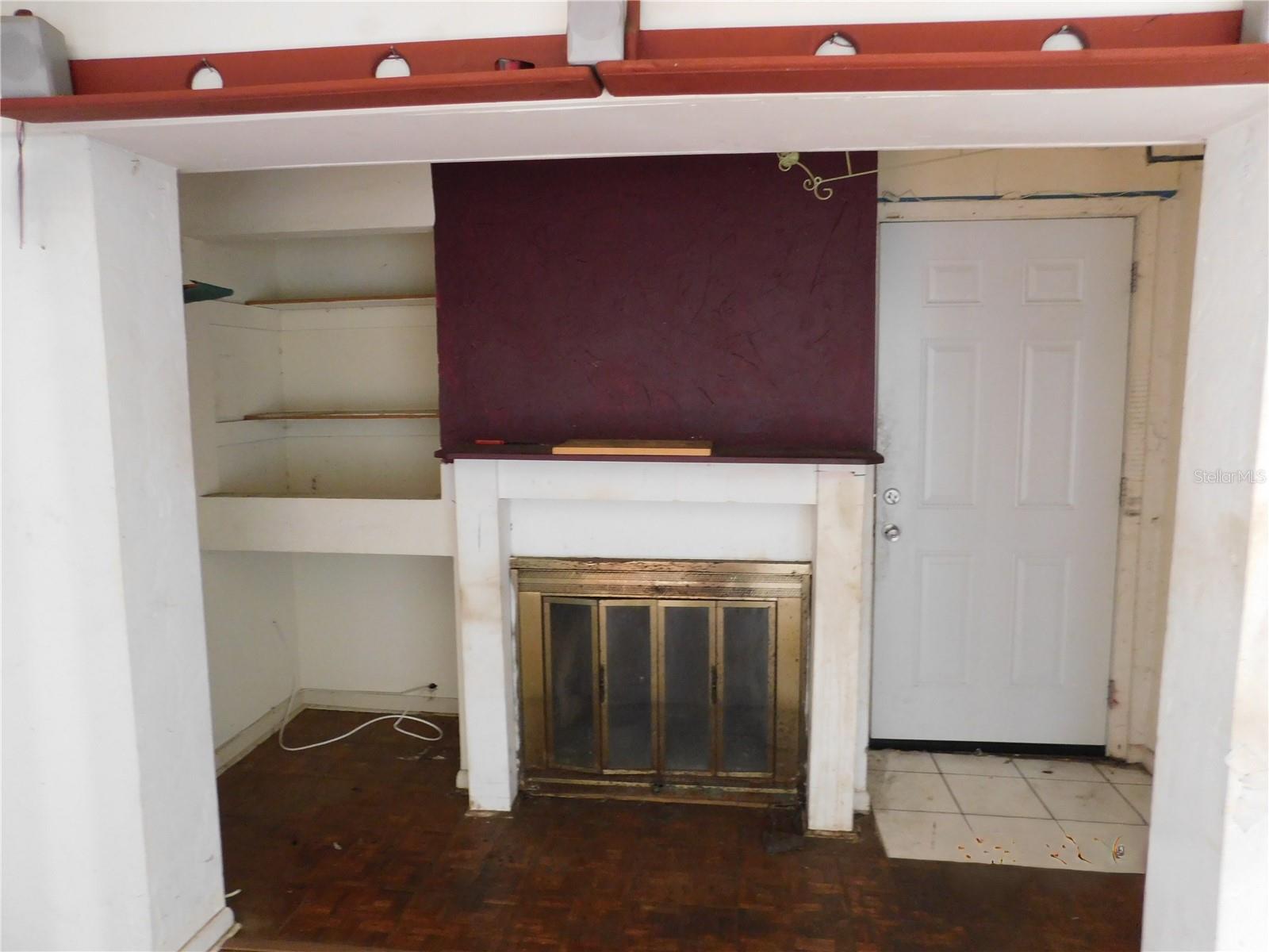 2002 E OKALOOSA AVENUE