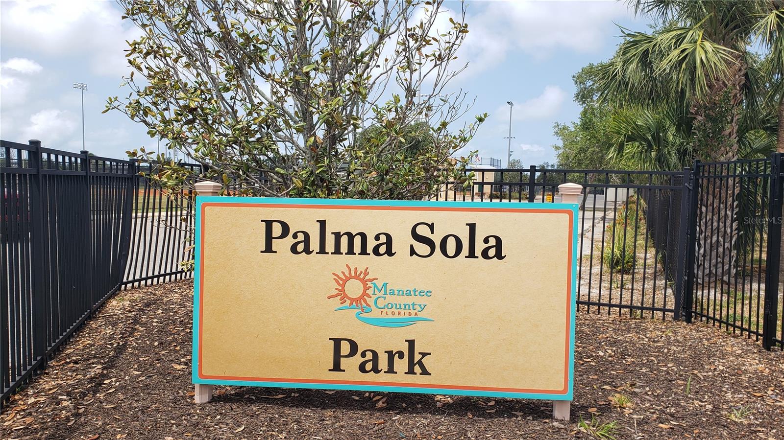 HERITAGE PINES - Residential