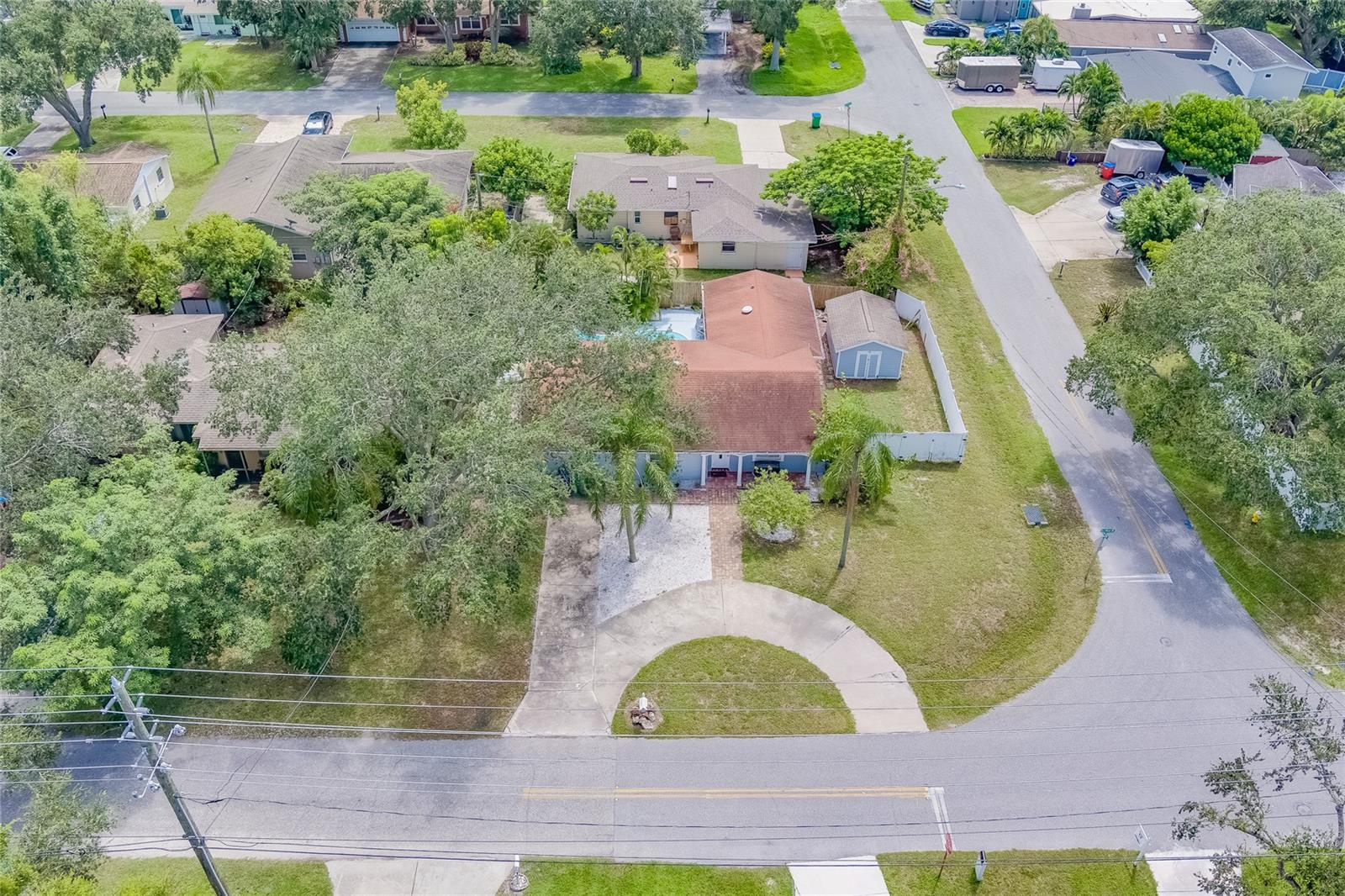 ROBERTSONS R E - Residential Lease