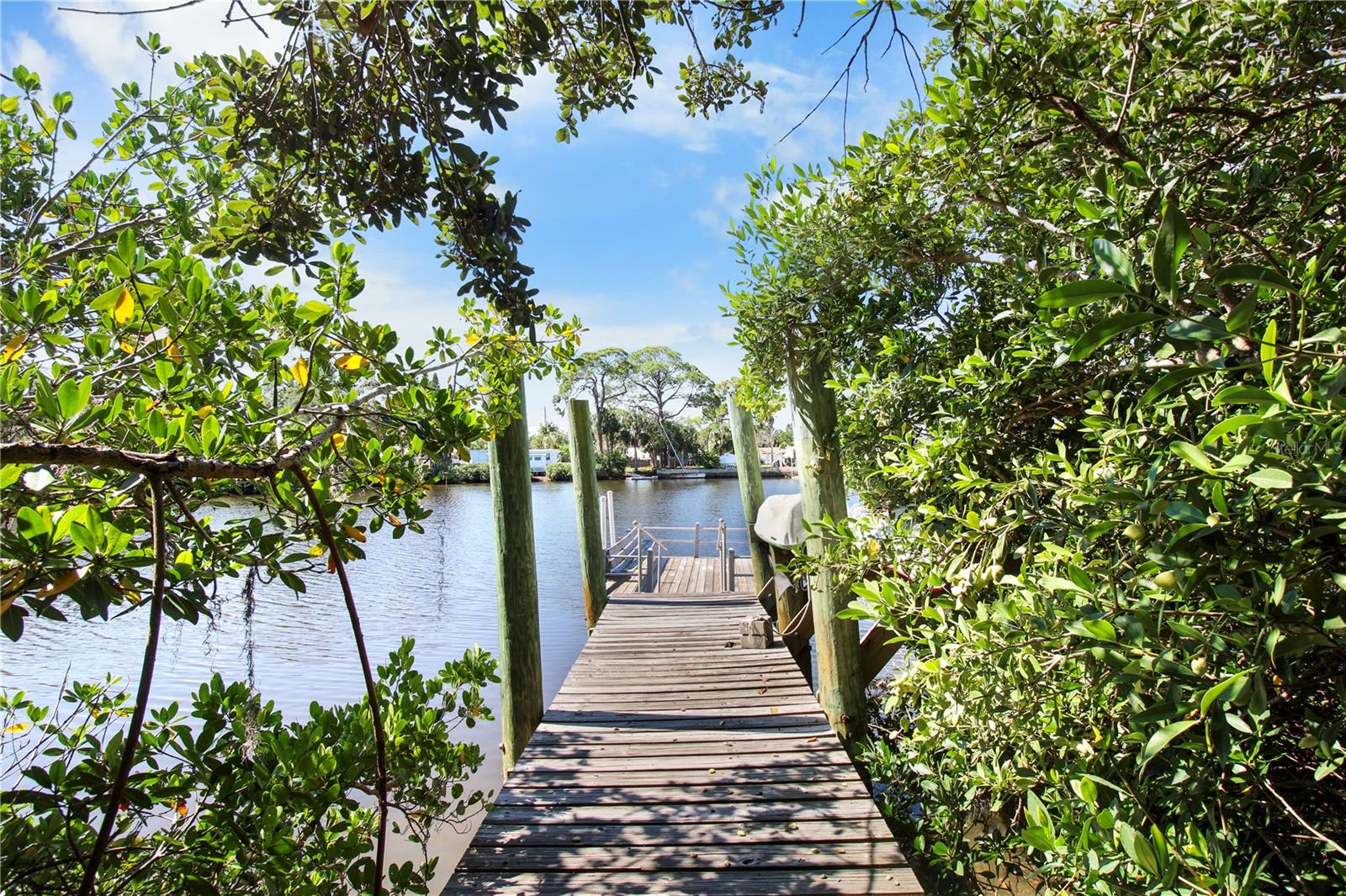 7040 MORNINGSTAR LANE