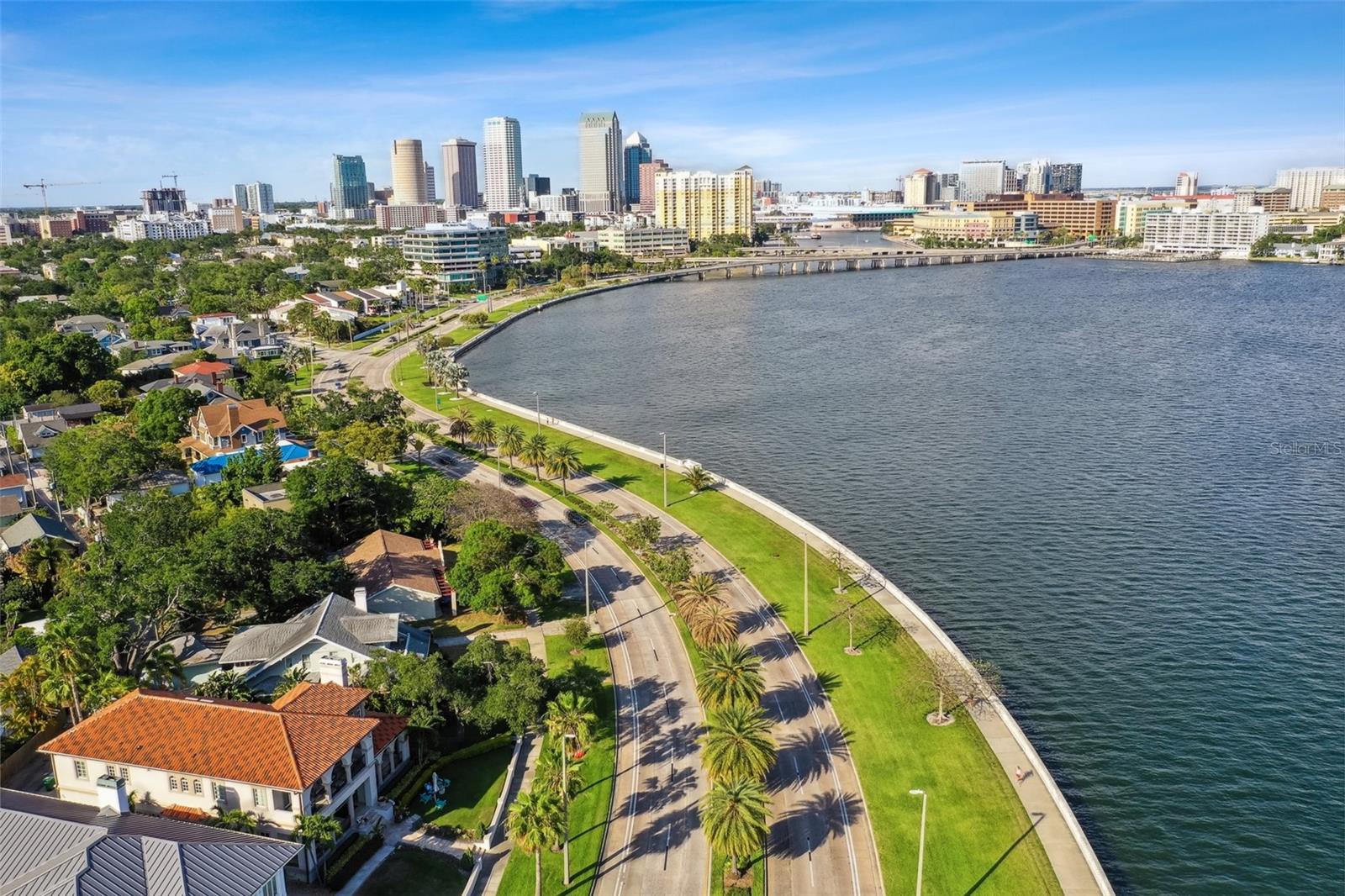 MAC DILL HEIGHTS - Residential