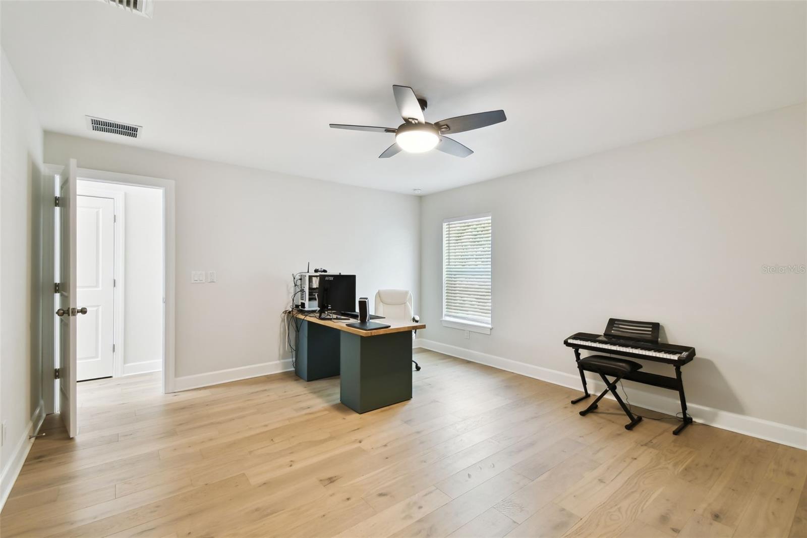 MAC DILL HEIGHTS - Residential