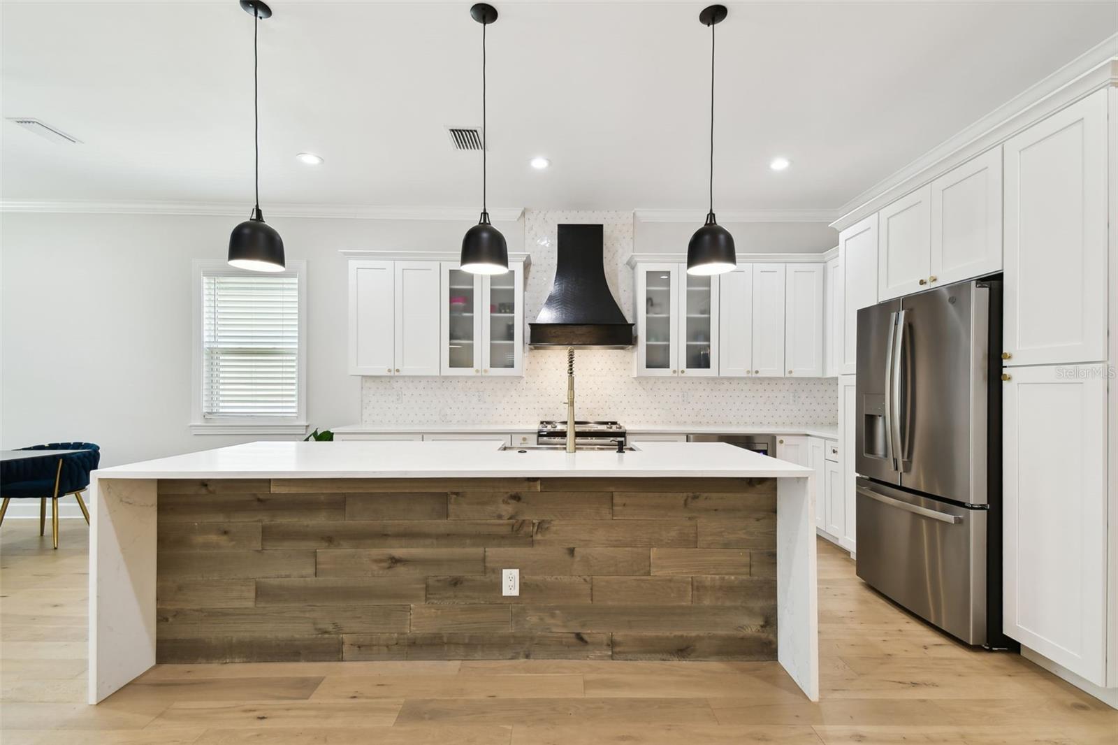 MAC DILL HEIGHTS - Residential