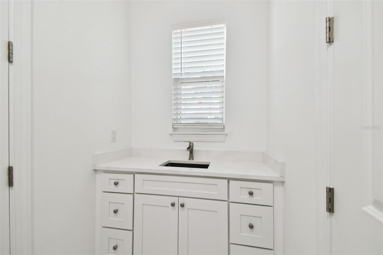 MAC DILL HEIGHTS - Residential